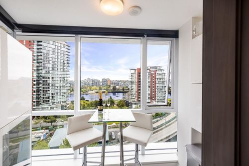 1009 - 68 Smithe Street, Downtown VW, Vancouver West - 68-smithe-street-downtown-vw-vancouver-west-12