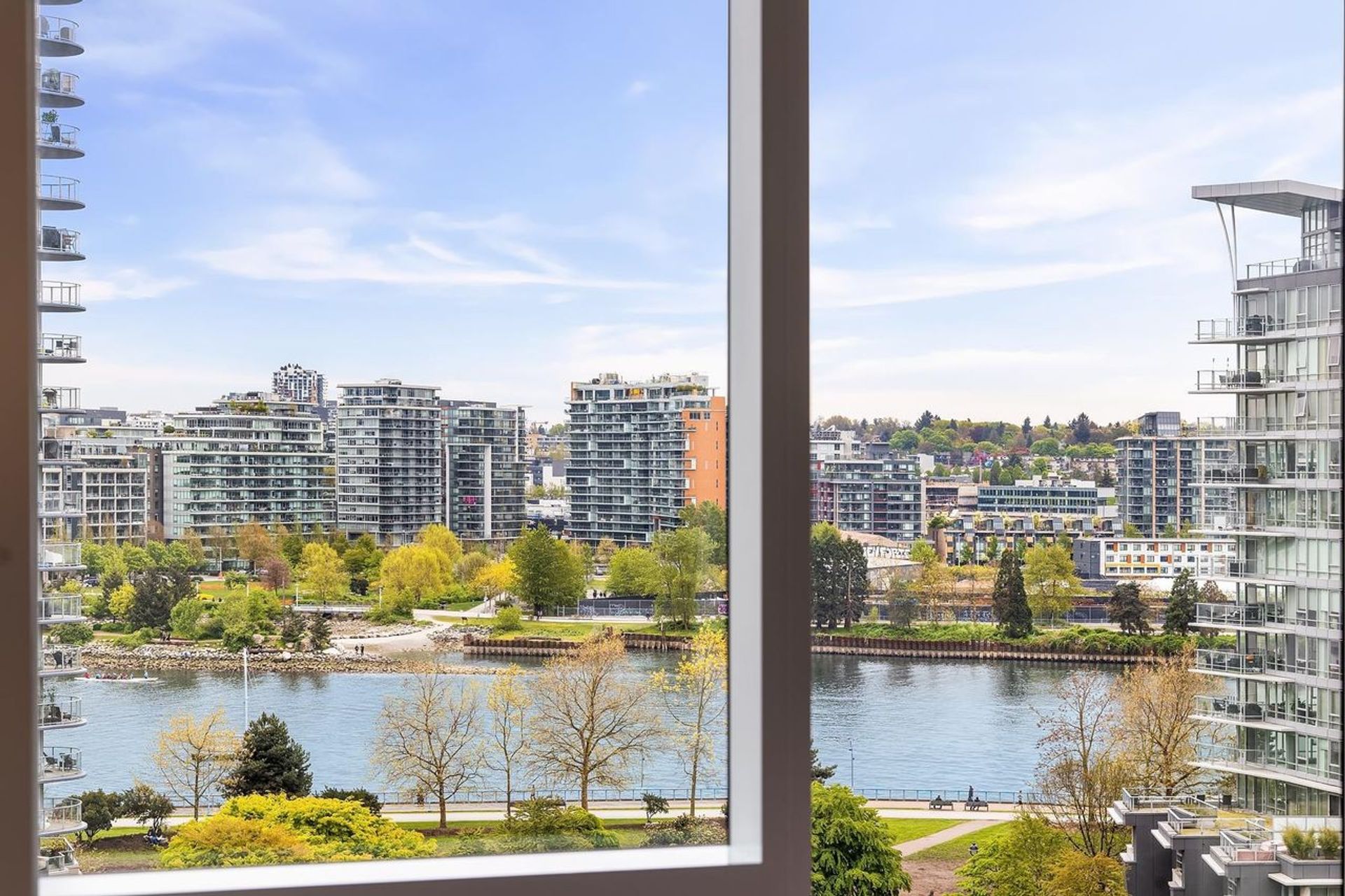 1009 - 68 Smithe Street, Downtown VW, Vancouver West - 68-smithe-street-downtown-vw-vancouver-west-02