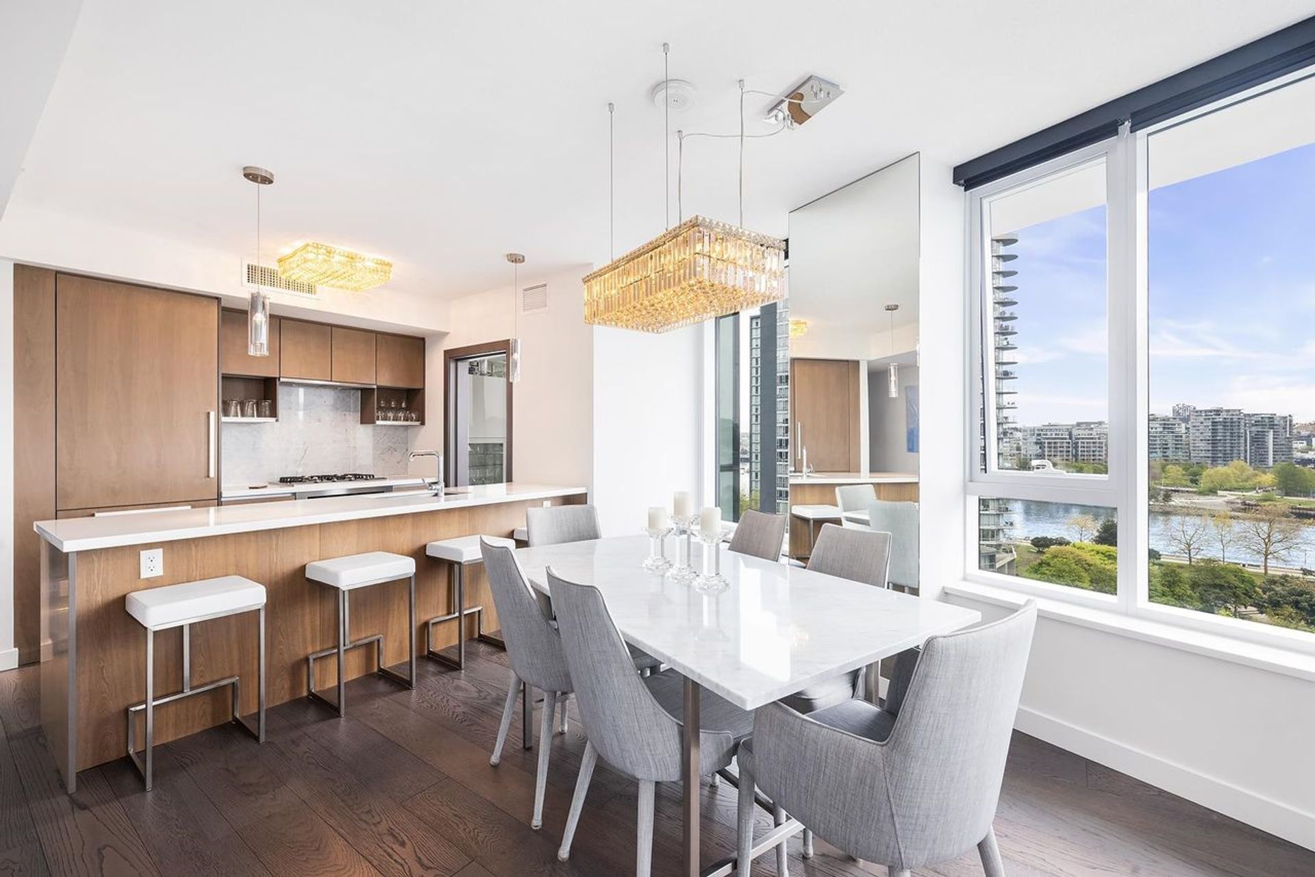 1009 - 68 Smithe Street, Downtown VW, Vancouver West - 68-smithe-street-downtown-vw-vancouver-west-09