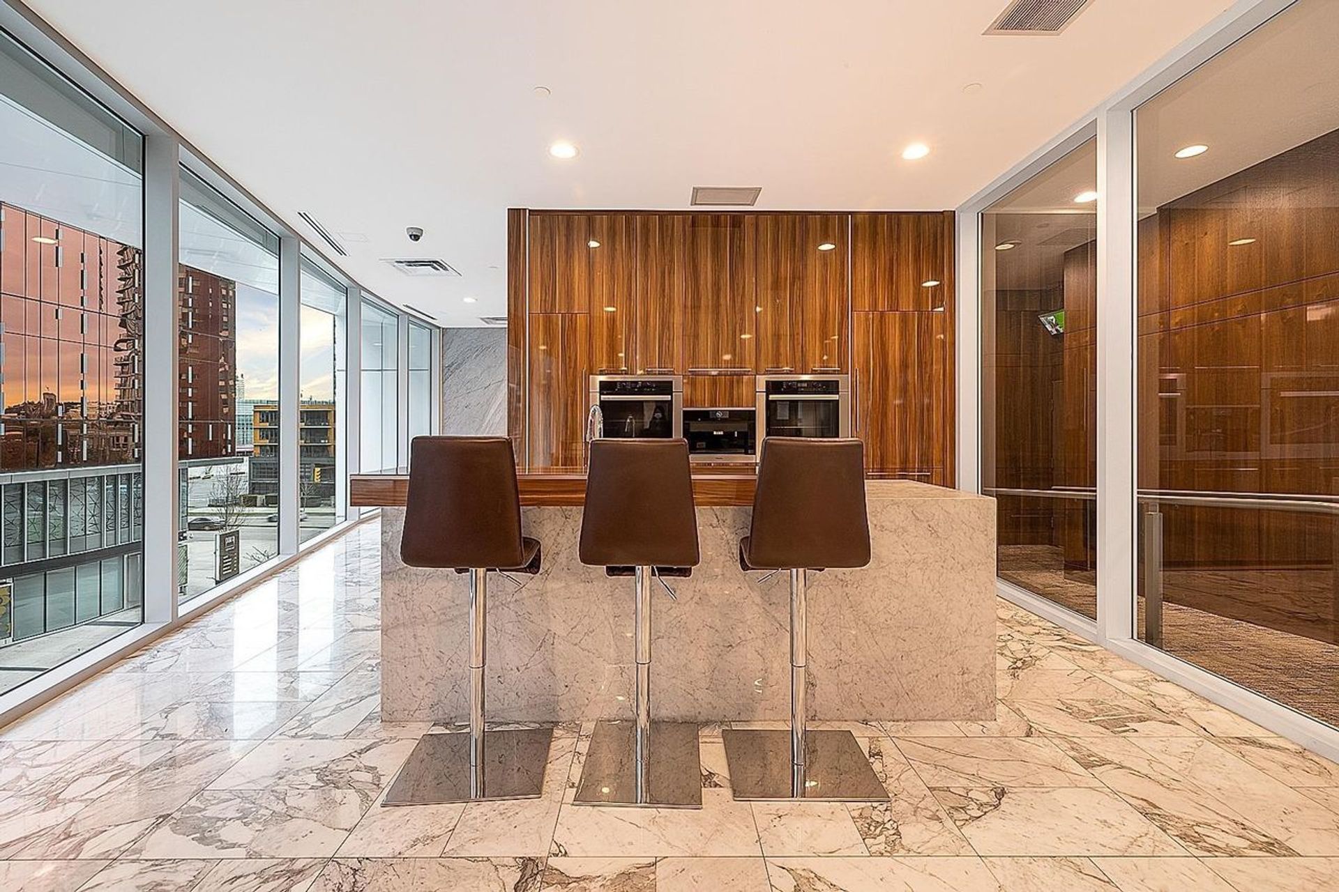 1009 - 68 Smithe Street, Downtown VW, Vancouver West - 68-smithe-street-downtown-vw-vancouver-west-37