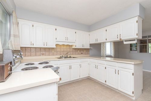 3268 E 18th Avenue, Renfrew Heights, Vancouver East - 3268-e-18th-avenue-renfrew-heights-vancouver-east-12