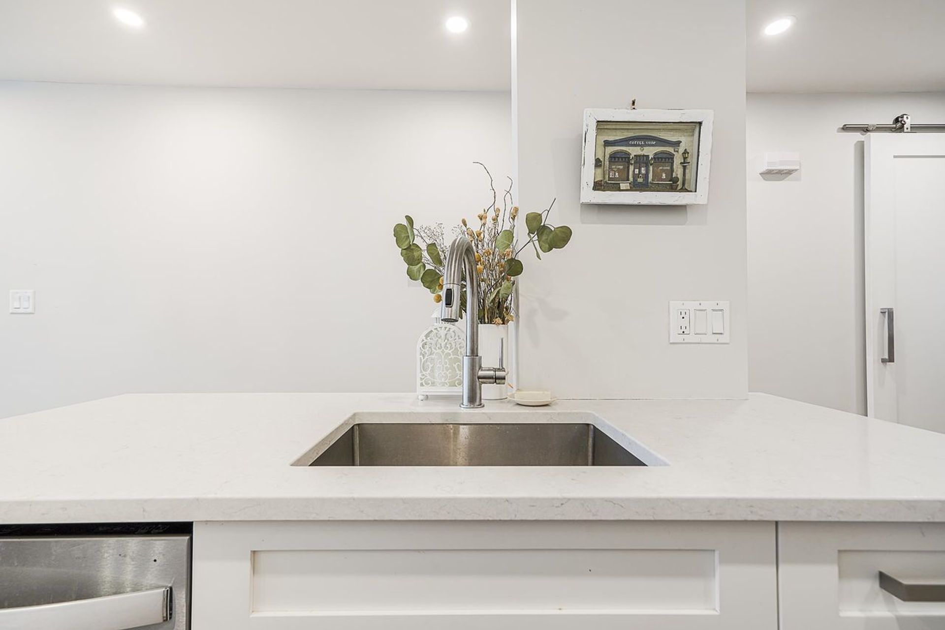 307 - 1465 Comox Street, West End VW, Vancouver West - 1465-comox-street-west-end-vw-vancouver-west-11