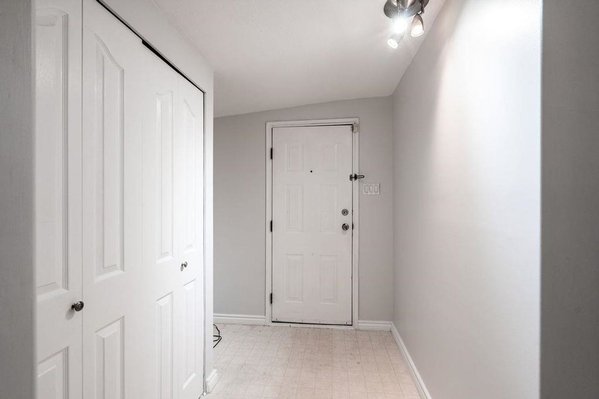 20865 Camwood Avenue, Southwest Maple Ridge, Maple Ridge - 20865-camwood-avenue-southwest-maple-ridge-maple-ridge-16