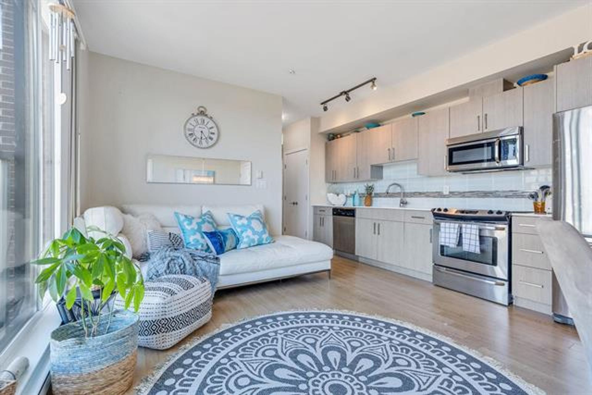 502 - 388 Kootnay Street, Hastings Sunrise, Vancouver East - kootany-pic-1