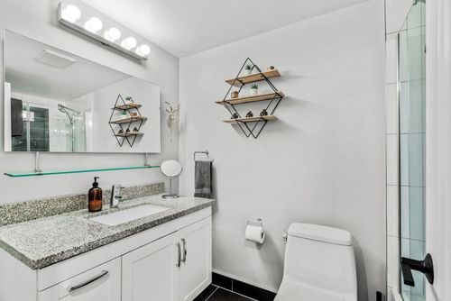 103 - 1260 W 10th Avenue, Fairview VW, Vancouver West - 1260-w-10th-avenue-fairview-vw-vancouver-west-32 thumbnail 103 - 1260 W 10th Avenue, Fairview VW, Vancouver West - 1260-w-10th-avenue-fairview-vw-vancouver-west-32