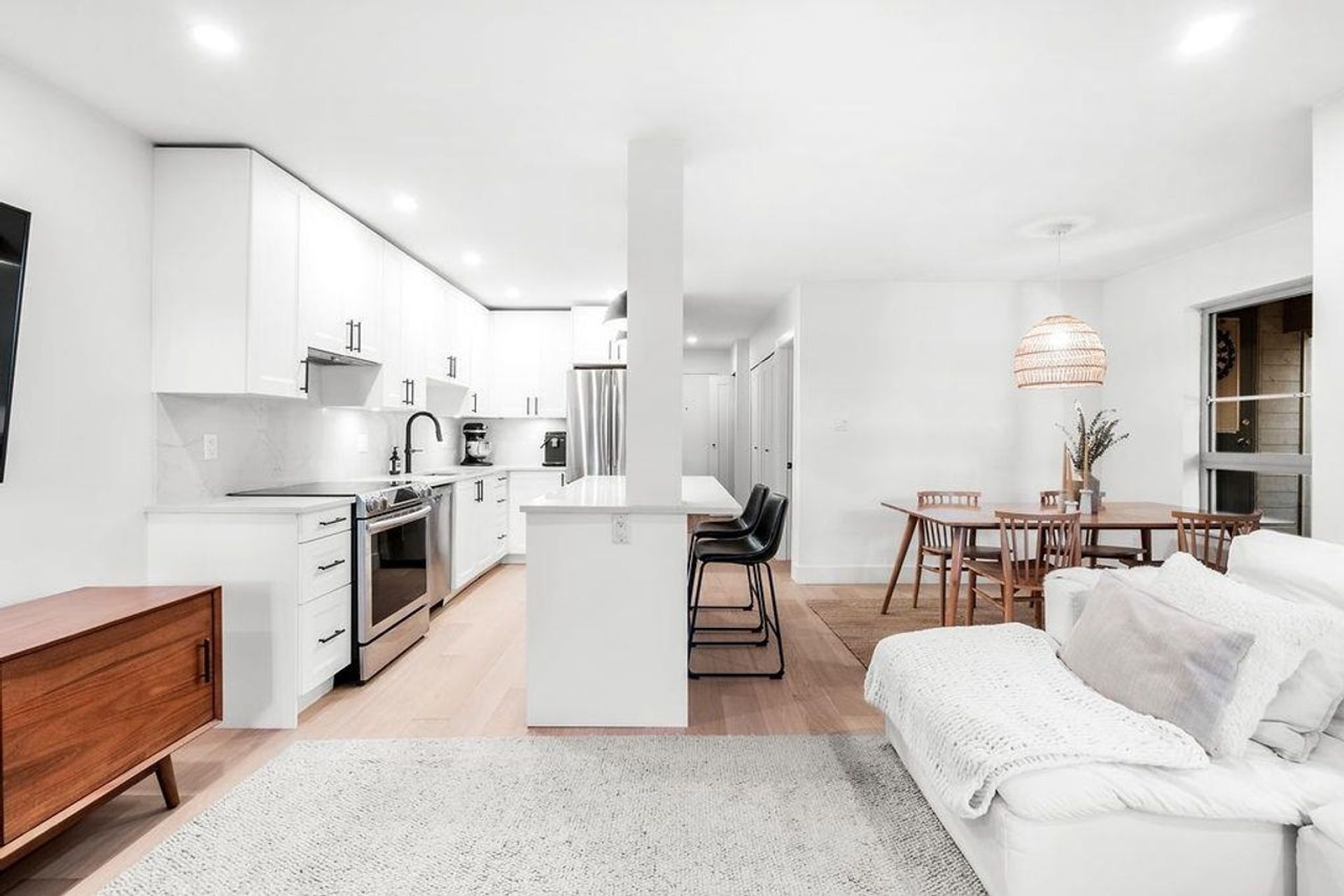 103 - 1260 W 10th Avenue, Fairview VW, Vancouver West - 1260-w-10th-avenue-fairview-vw-vancouver-west-03