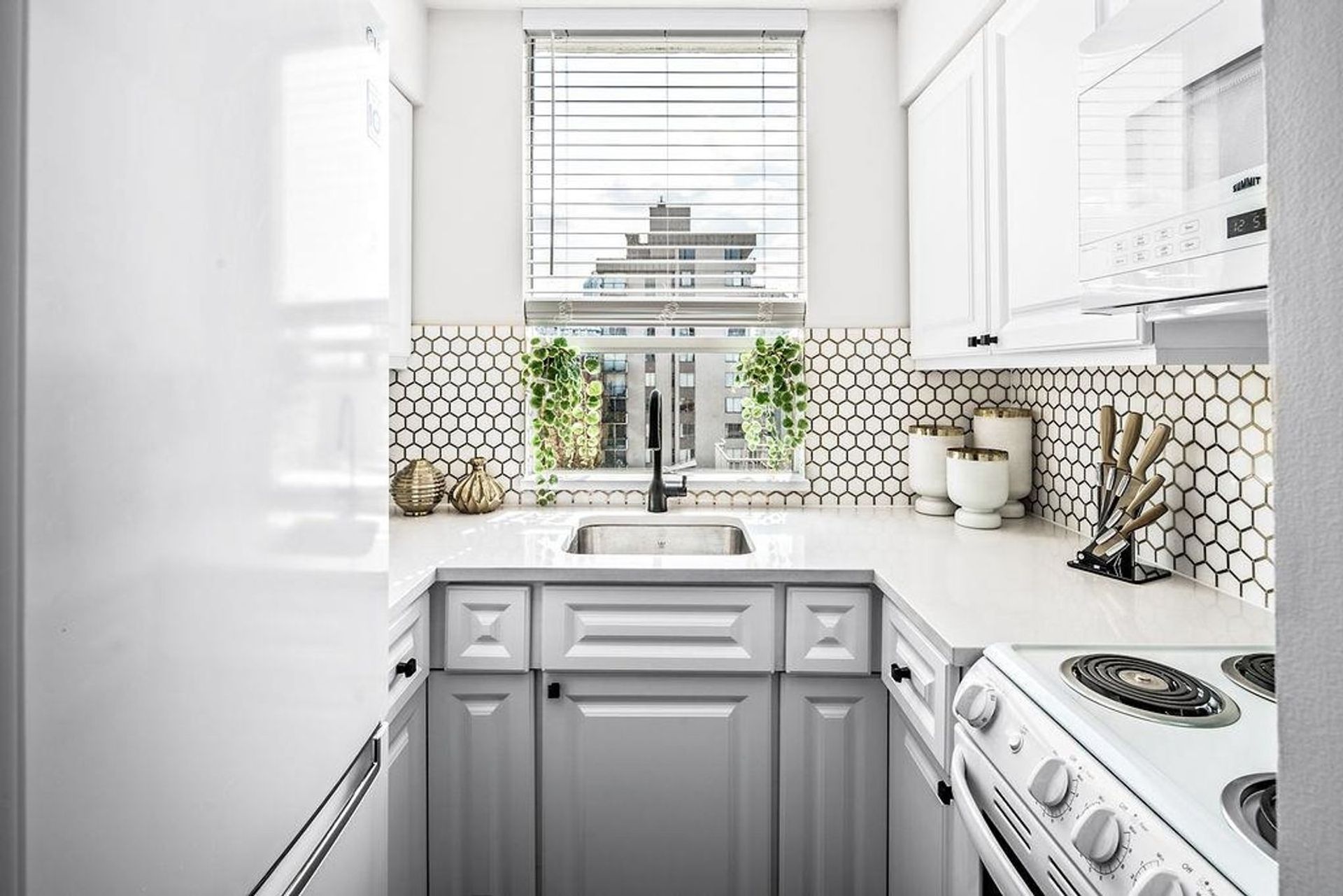 1103 - 1534 Harwood Street, West End VW, Vancouver West - 1534-harwood-street-west-end-vw-vancouver-west-14