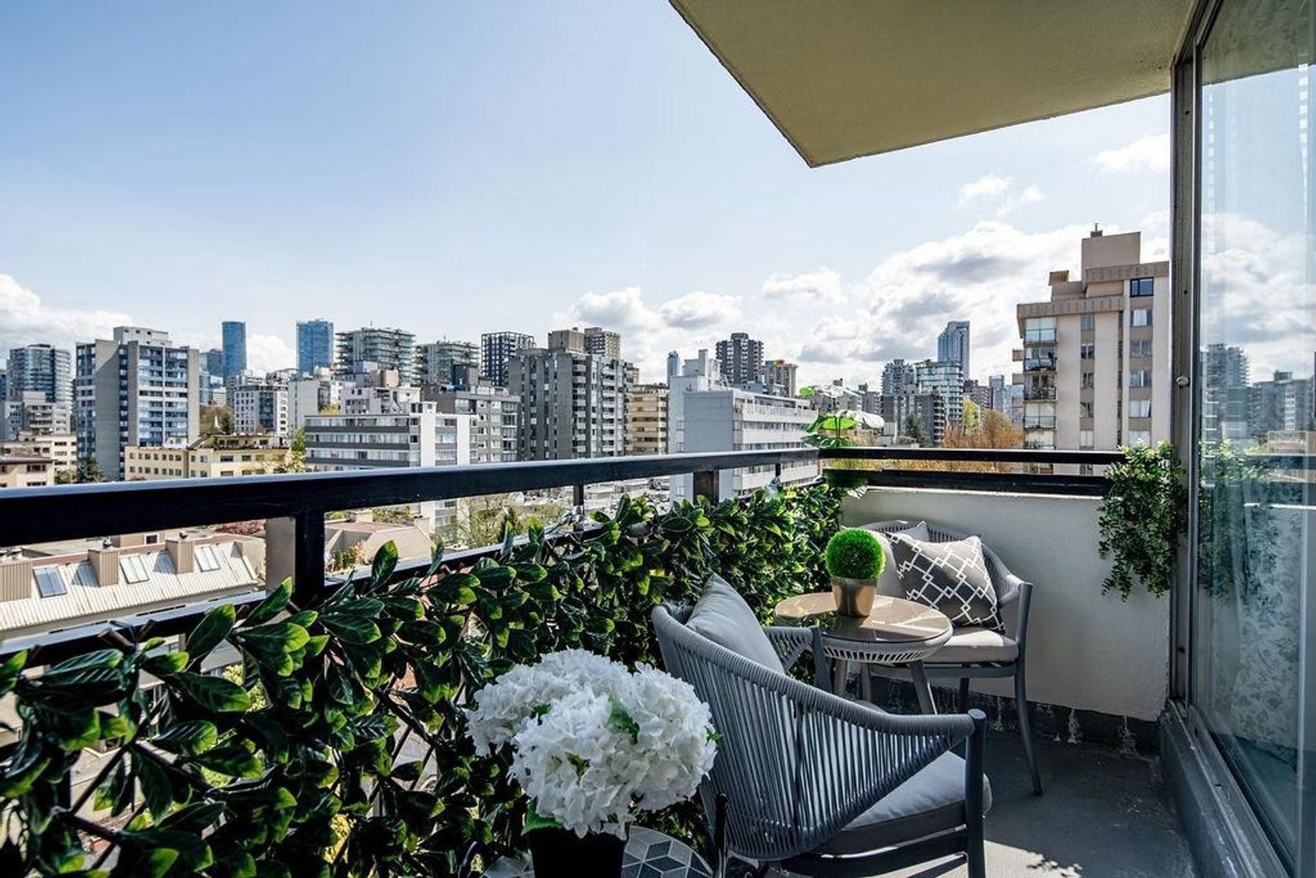 1103 - 1534 Harwood Street, West End VW, Vancouver West - 1534-harwood-street-west-end-vw-vancouver-west-21 1103 - 1534 Harwood Street, West End VW, Vancouver West - 1534-harwood-street-west-end-vw-vancouver-west-21