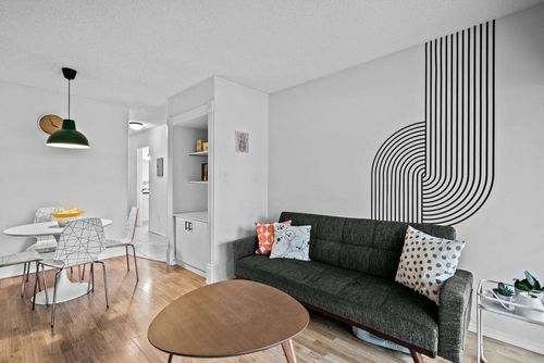 213 - 1440 E Broadway, Grandview Woodland, Vancouver East - 1440-e-broadway-grandview-woodland-vancouver-east-03