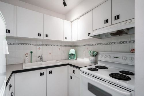 213 - 1440 E Broadway, Grandview Woodland, Vancouver East - 1440-e-broadway-grandview-woodland-vancouver-east-09