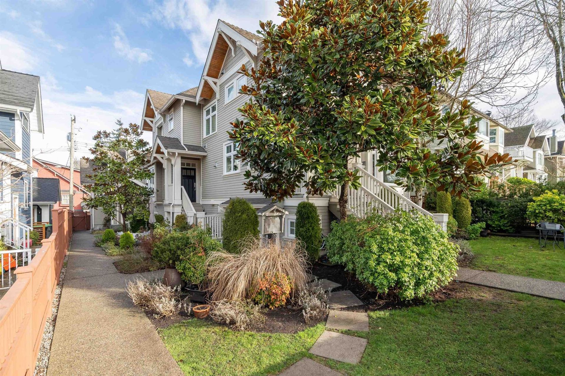 85 W 15th Avenue, Mount Pleasant VW, Vancouver West - 85-w-15th-avenue-mount-pleasant-vw-vancouver-west-02