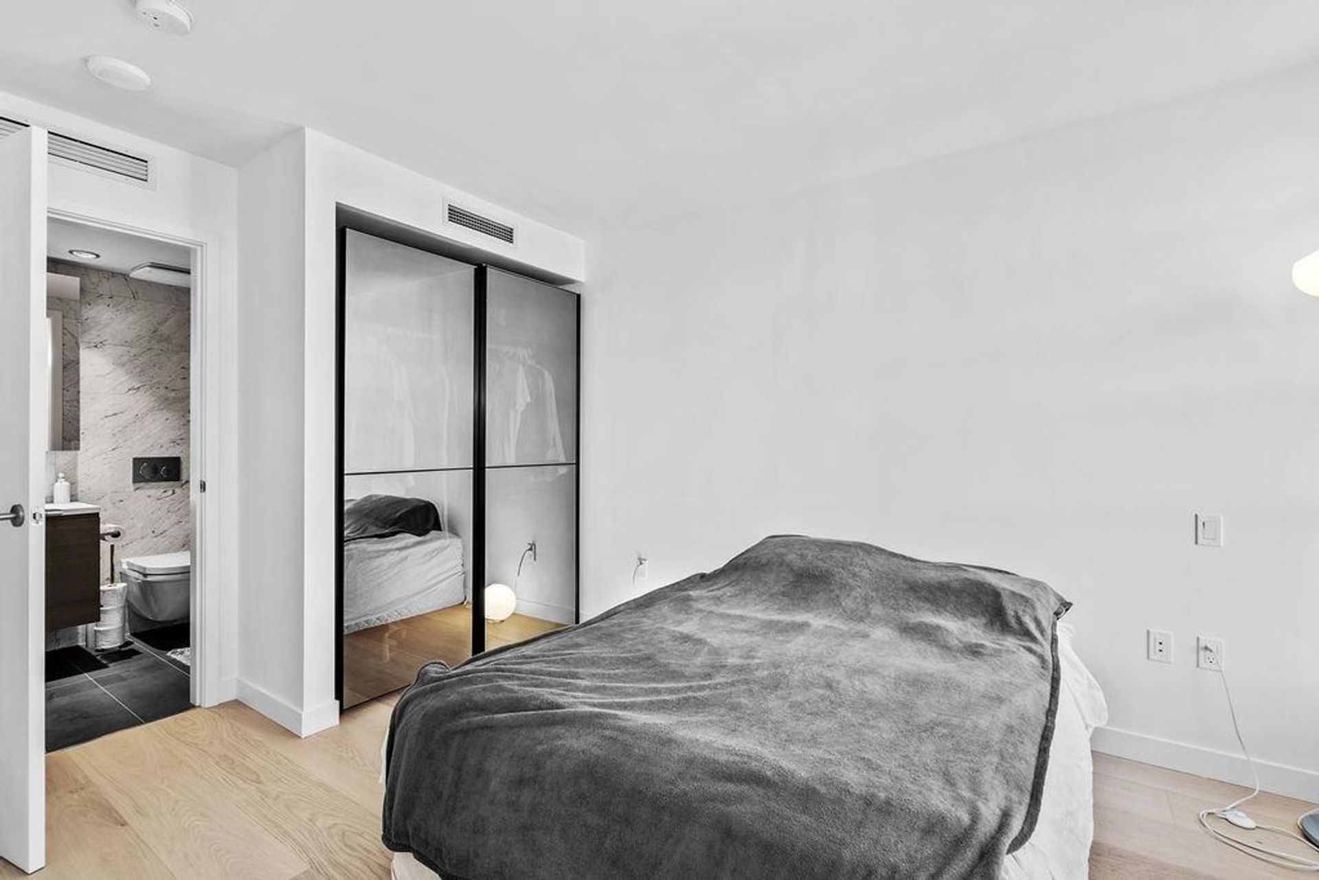 3501 - 1289 Hornby Street, Downtown VW, Vancouver West - 1289-hornby-street-downtown-vw-vancouver-west-12 3501 - 1289 Hornby Street, Downtown VW, Vancouver West - 1289-hornby-street-downtown-vw-vancouver-west-12