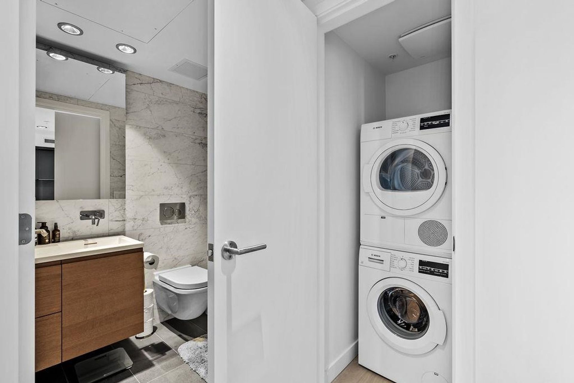 3501 - 1289 Hornby Street, Downtown VW, Vancouver West - 1289-hornby-street-downtown-vw-vancouver-west-18 3501 - 1289 Hornby Street, Downtown VW, Vancouver West - 1289-hornby-street-downtown-vw-vancouver-west-18