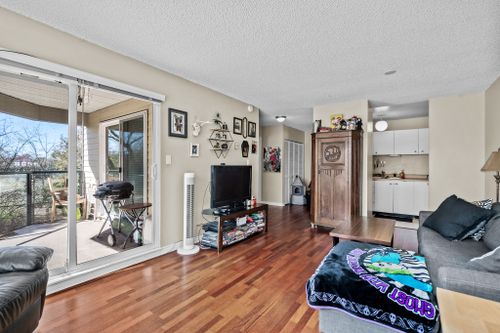 202 - 1440 E Broadway, Grandview Woodland, Vancouver East - 1440ebroadway-5 thumbnail 202 - 1440 E Broadway, Grandview Woodland, Vancouver East - 1440ebroadway-5