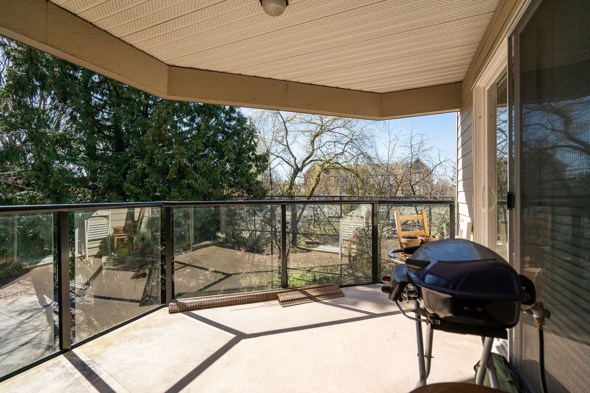 202 - 1440 E Broadway, Grandview Woodland, Vancouver East - 1440ebroadway-10 202 - 1440 E Broadway, Grandview Woodland, Vancouver East - 1440ebroadway-10