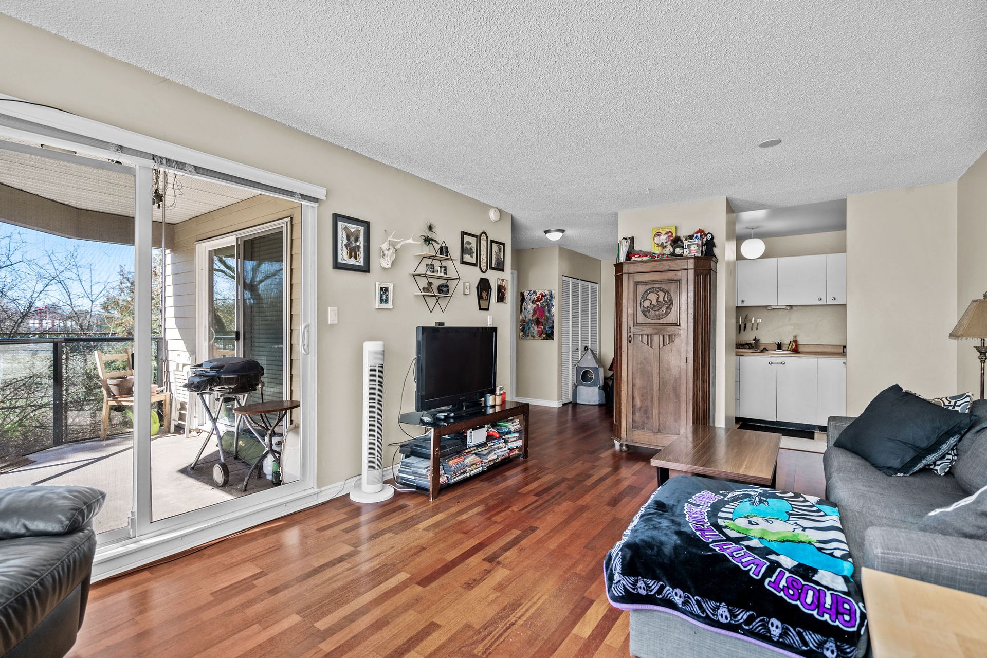 202 - 1440 E Broadway, Grandview Woodland, Vancouver East - 1440ebroadway-5 202 - 1440 E Broadway, Grandview Woodland, Vancouver East - 1440ebroadway-5