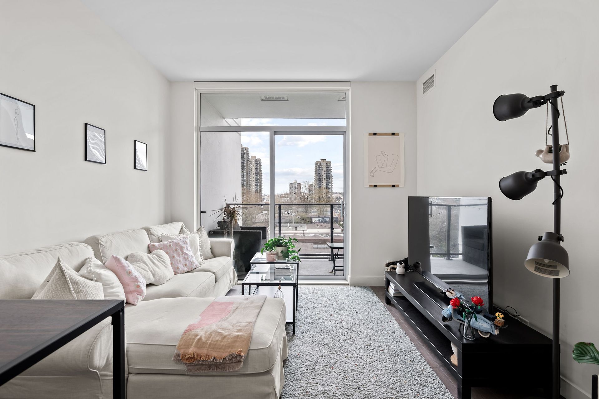 406 - 4465 Juneau Street, Brentwood Park, Burnaby North - 4465juneaust-12 406 - 4465 Juneau Street, Brentwood Park, Burnaby North - 4465juneaust-12