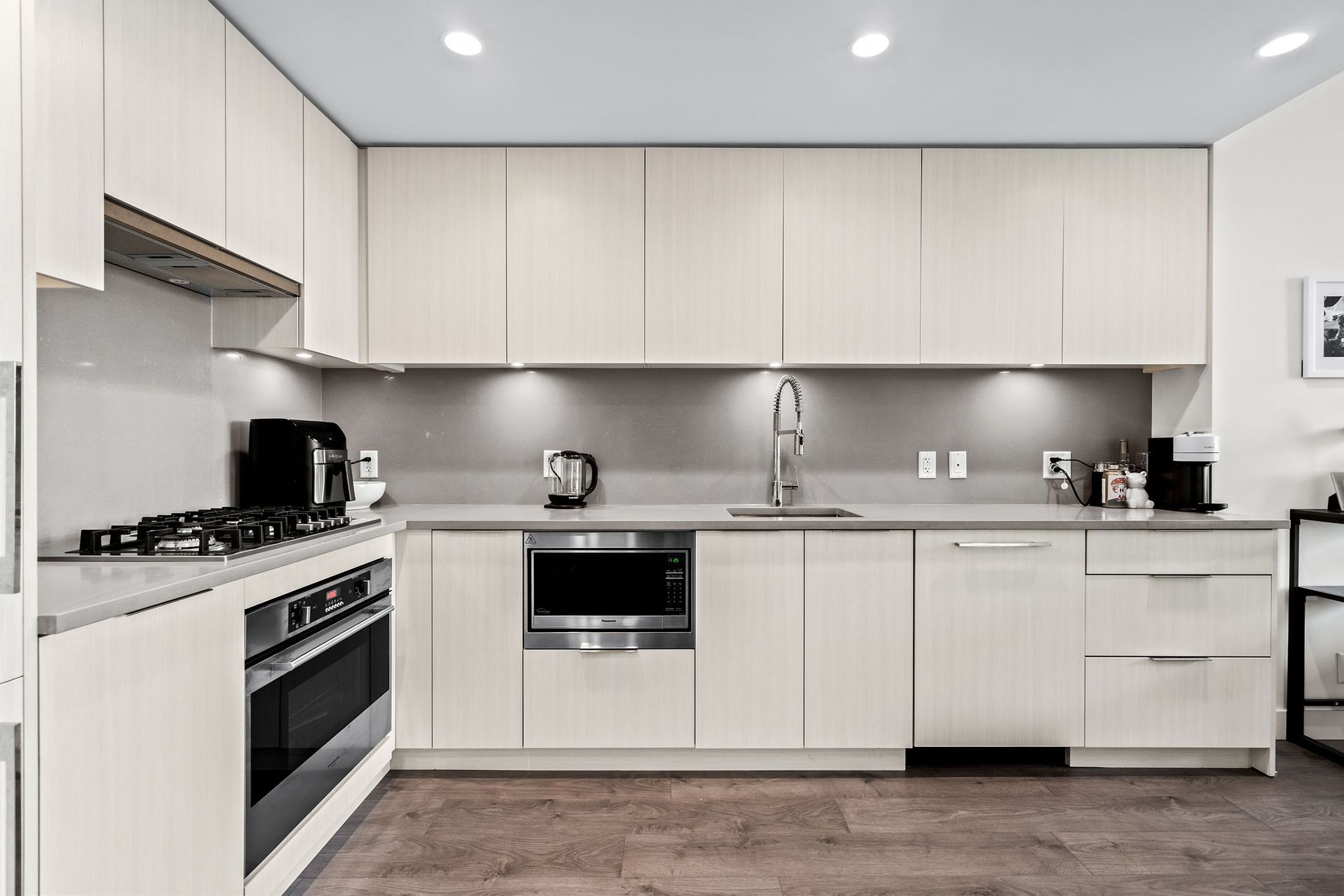 406 - 4465 Juneau Street, Brentwood Park, Burnaby North - 4465juneaust-6 406 - 4465 Juneau Street, Brentwood Park, Burnaby North - 4465juneaust-6