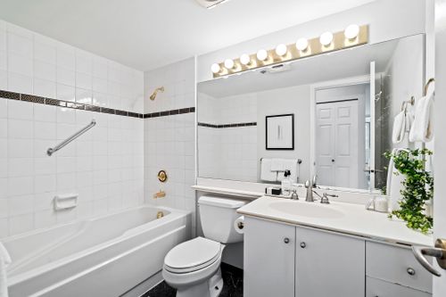 411 - 2201 Pine Street, Fairview VW, Vancouver West - 2201pinest-29 thumbnail 411 - 2201 Pine Street, Fairview VW, Vancouver West - 2201pinest-29