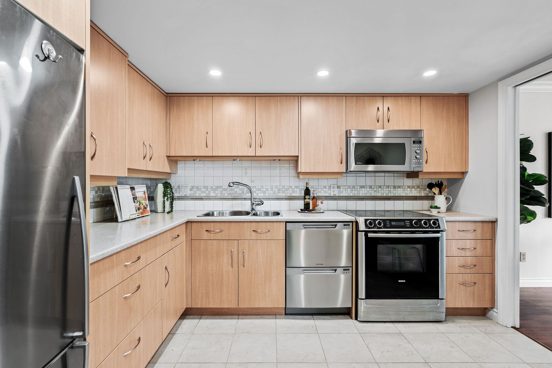 411 - 2201 Pine Street, Fairview VW, Vancouver West - 2201pinest-14 411 - 2201 Pine Street, Fairview VW, Vancouver West - 2201pinest-14