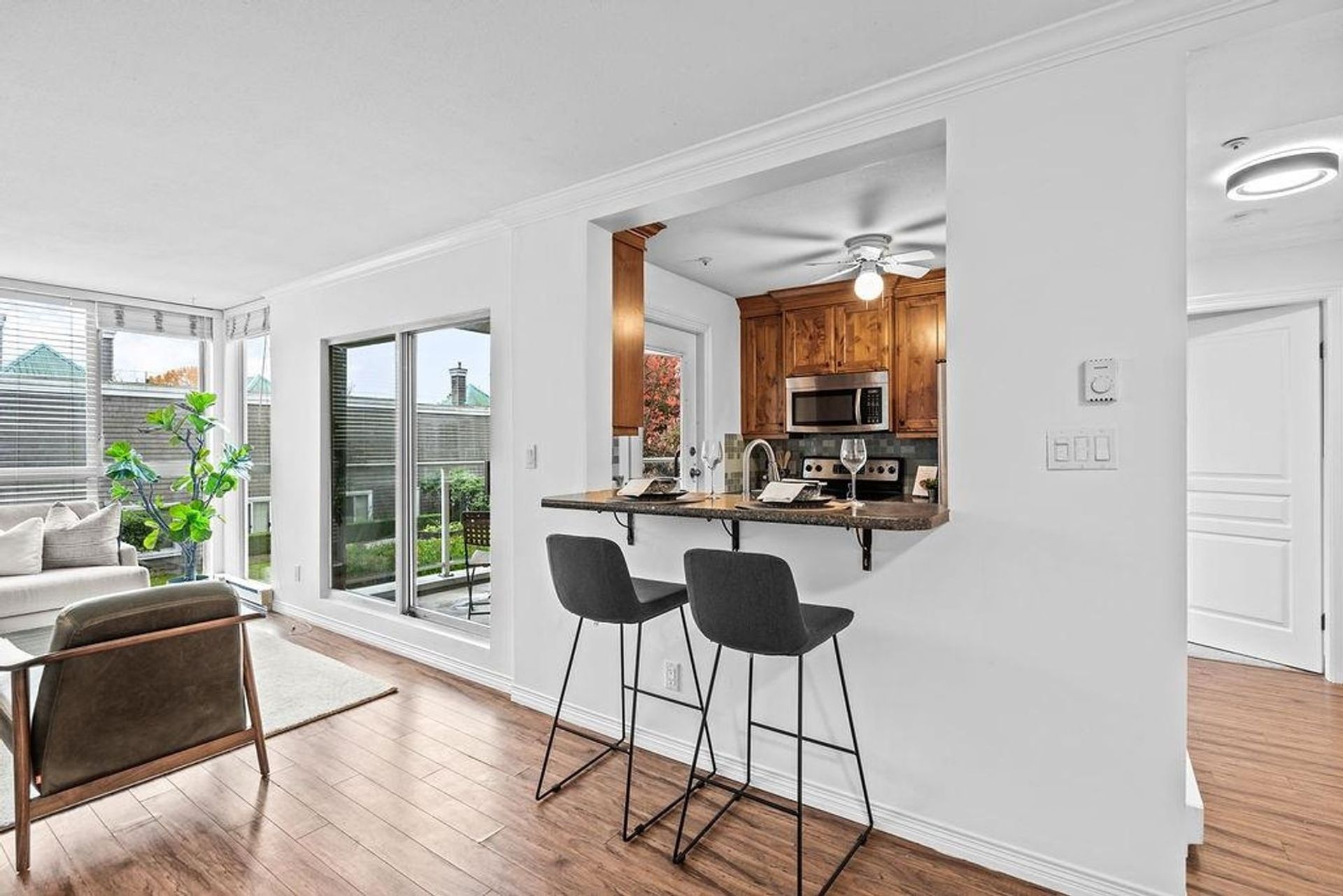 212 - 8450 Jellicoe Street, South Marine, Vancouver East - 8450-jellicoe-street-south-marine-vancouver-east-05 212 - 8450 Jellicoe Street, South Marine, Vancouver East - 8450-jellicoe-street-south-marine-vancouver-east-05