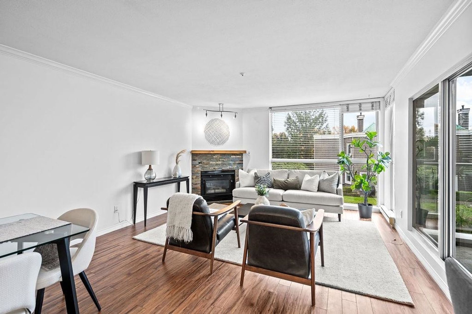 212 - 8450 Jellicoe Street, South Marine, Vancouver East - 8450-jellicoe-street-south-marine-vancouver-east-08 212 - 8450 Jellicoe Street, South Marine, Vancouver East - 8450-jellicoe-street-south-marine-vancouver-east-08