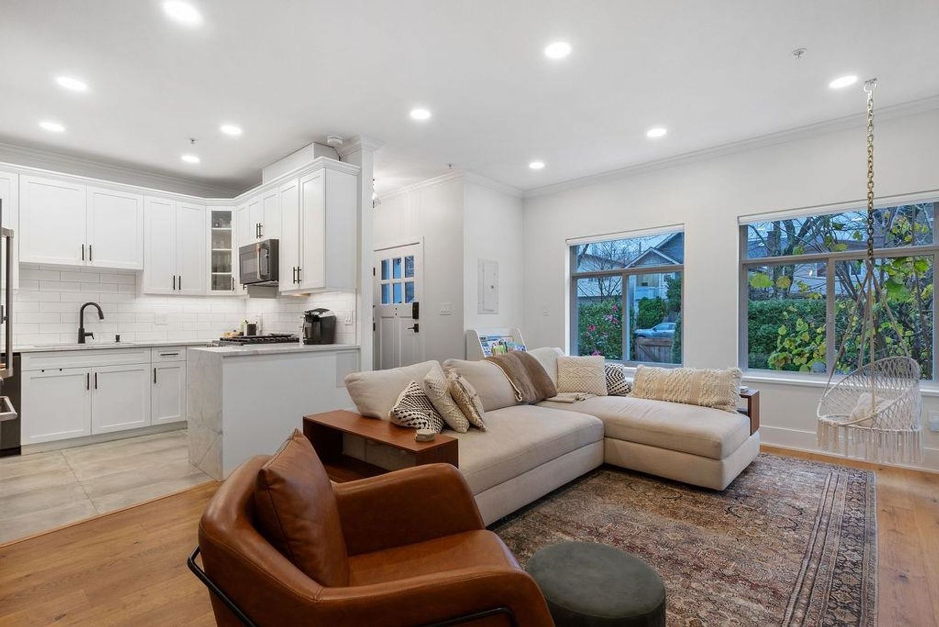 1795 Victoria Drive, Grandview Woodland, Vancouver East - 1795-victoria-drive-grandview-woodland-vancouver-east-03 1795 Victoria Drive, Grandview Woodland, Vancouver East - 1795-victoria-drive-grandview-woodland-vancouver-east-03