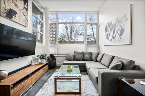 292 E 11th Avenue, Mount Pleasant VE, Vancouver East - 292-e-11th-avenue-mount-pleasant-ve-vancouver-east-02