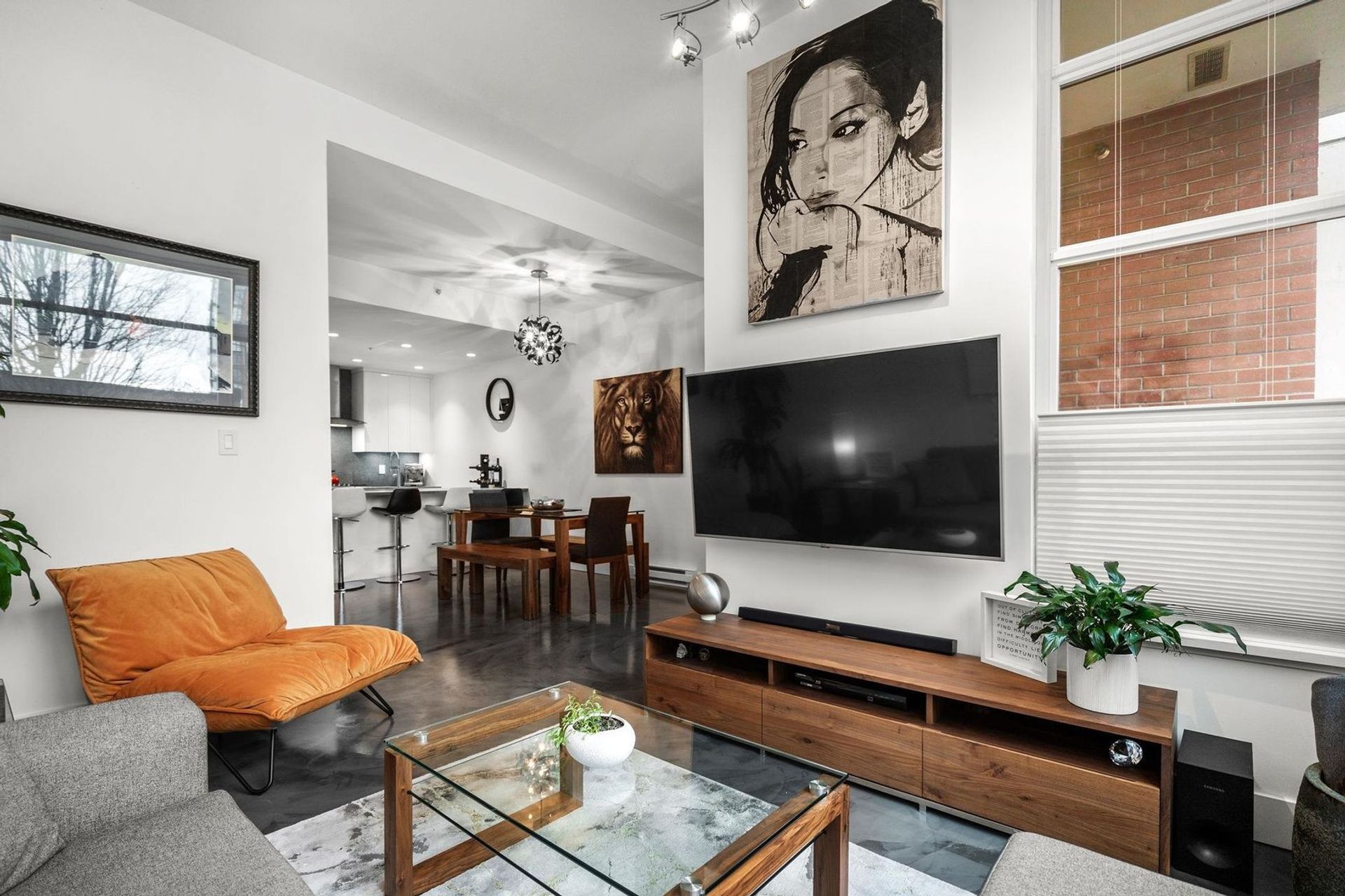 292 E 11th Avenue, Mount Pleasant VE, Vancouver East - 292-e-11th-avenue-mount-pleasant-ve-vancouver-east-03