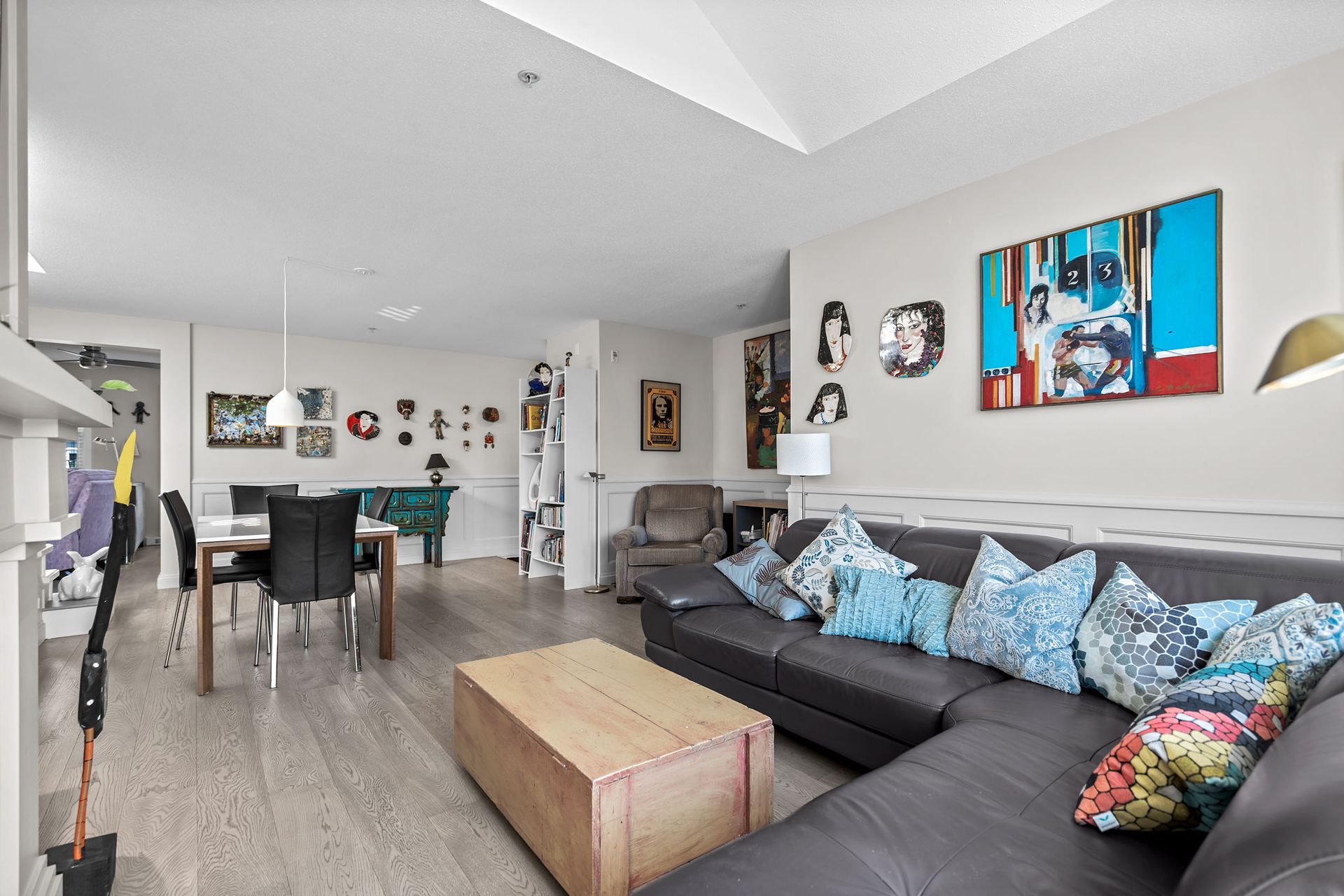 401 - 2071 W 42nd Avenue, Kerrisdale, Vancouver West - 2071w42ndave-10 401 - 2071 W 42nd Avenue, Kerrisdale, Vancouver West - 2071w42ndave-10