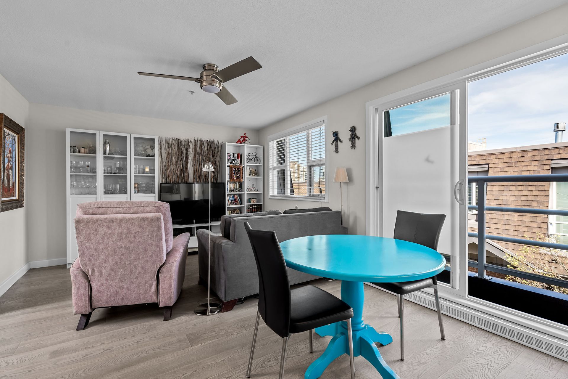 401 - 2071 W 42nd Avenue, Kerrisdale, Vancouver West - 2071w42ndave-20 401 - 2071 W 42nd Avenue, Kerrisdale, Vancouver West - 2071w42ndave-20