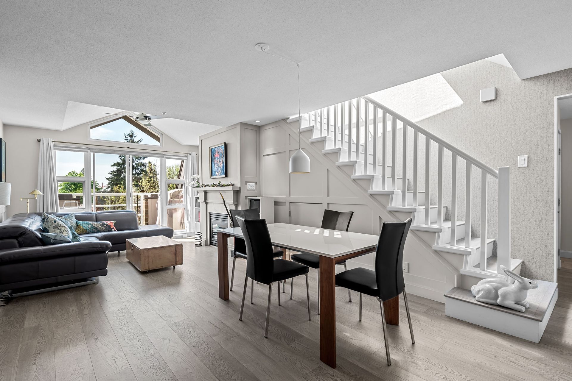 401 - 2071 W 42nd Avenue, Kerrisdale, Vancouver West - 2071w42ndave-6 401 - 2071 W 42nd Avenue, Kerrisdale, Vancouver West - 2071w42ndave-6