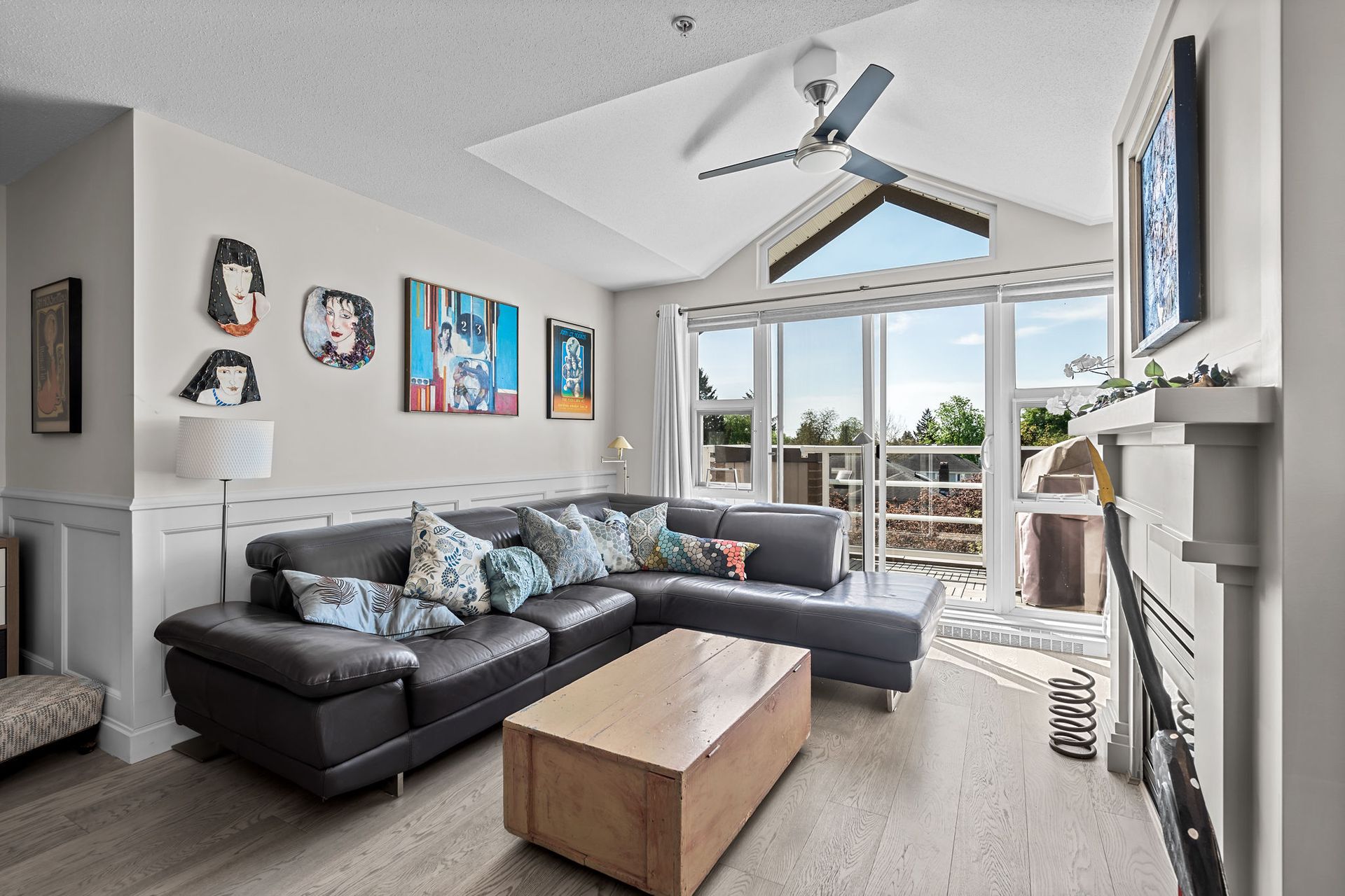 401 - 2071 W 42nd Avenue, Kerrisdale, Vancouver West - 2071w42ndave-8 401 - 2071 W 42nd Avenue, Kerrisdale, Vancouver West - 2071w42ndave-8