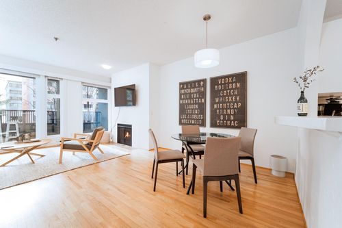 201 - 1924 Comox Street, West End VW, Vancouver West - 1924-comox-street-west-end-vw-vancouver-west-05 thumbnail 201 - 1924 Comox Street, West End VW, Vancouver West - 1924-comox-street-west-end-vw-vancouver-west-05