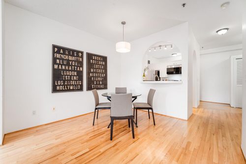 201 - 1924 Comox Street, West End VW, Vancouver West - 1924-comox-street-west-end-vw-vancouver-west-06 thumbnail 201 - 1924 Comox Street, West End VW, Vancouver West - 1924-comox-street-west-end-vw-vancouver-west-06