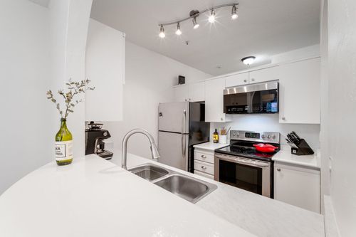 201 - 1924 Comox Street, West End VW, Vancouver West - 1924-comox-street-west-end-vw-vancouver-west-07 thumbnail 201 - 1924 Comox Street, West End VW, Vancouver West - 1924-comox-street-west-end-vw-vancouver-west-07