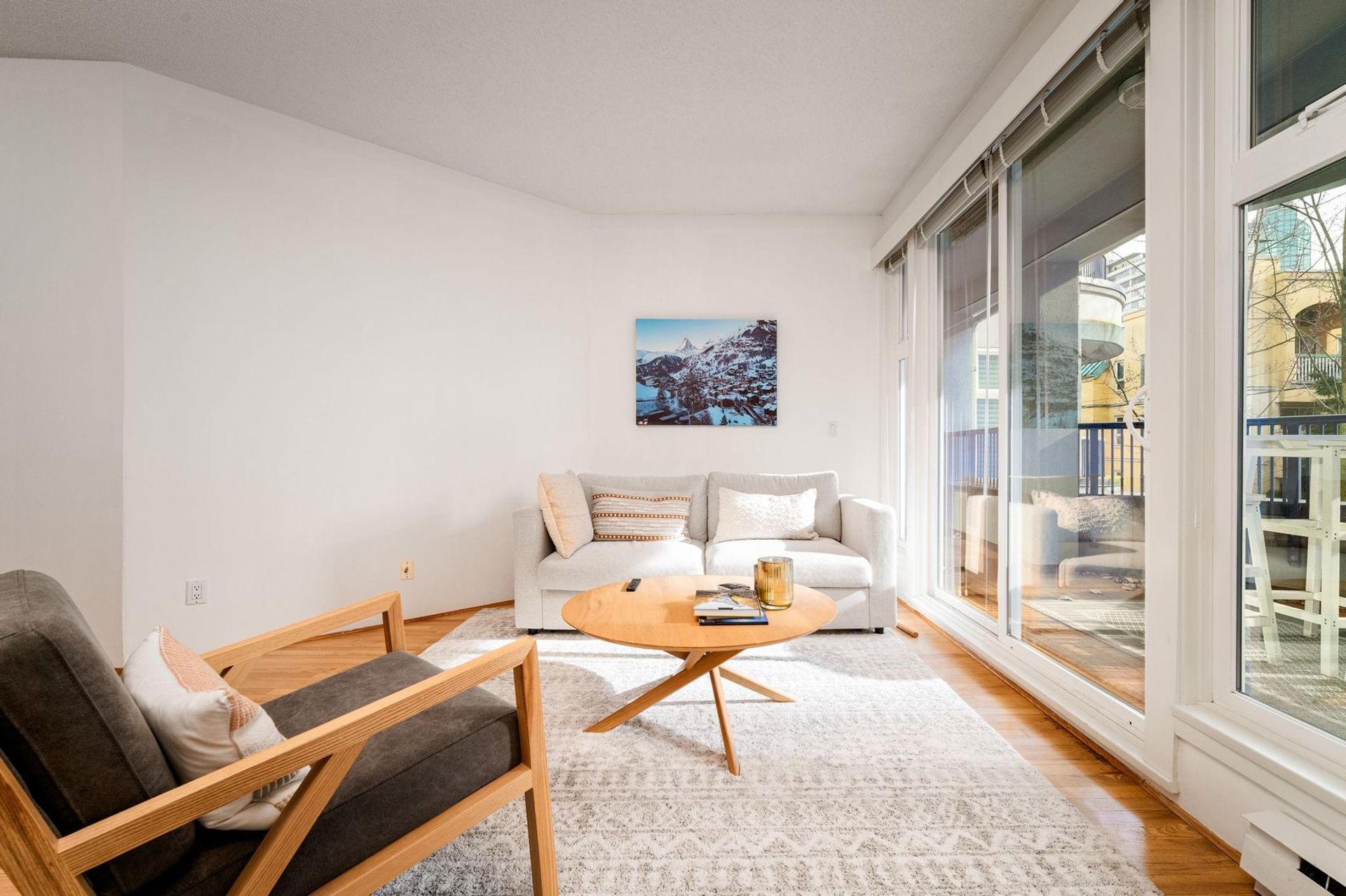 201 - 1924 Comox Street, West End VW, Vancouver West - 1924-comox-street-west-end-vw-vancouver-west-03 201 - 1924 Comox Street, West End VW, Vancouver West - 1924-comox-street-west-end-vw-vancouver-west-03