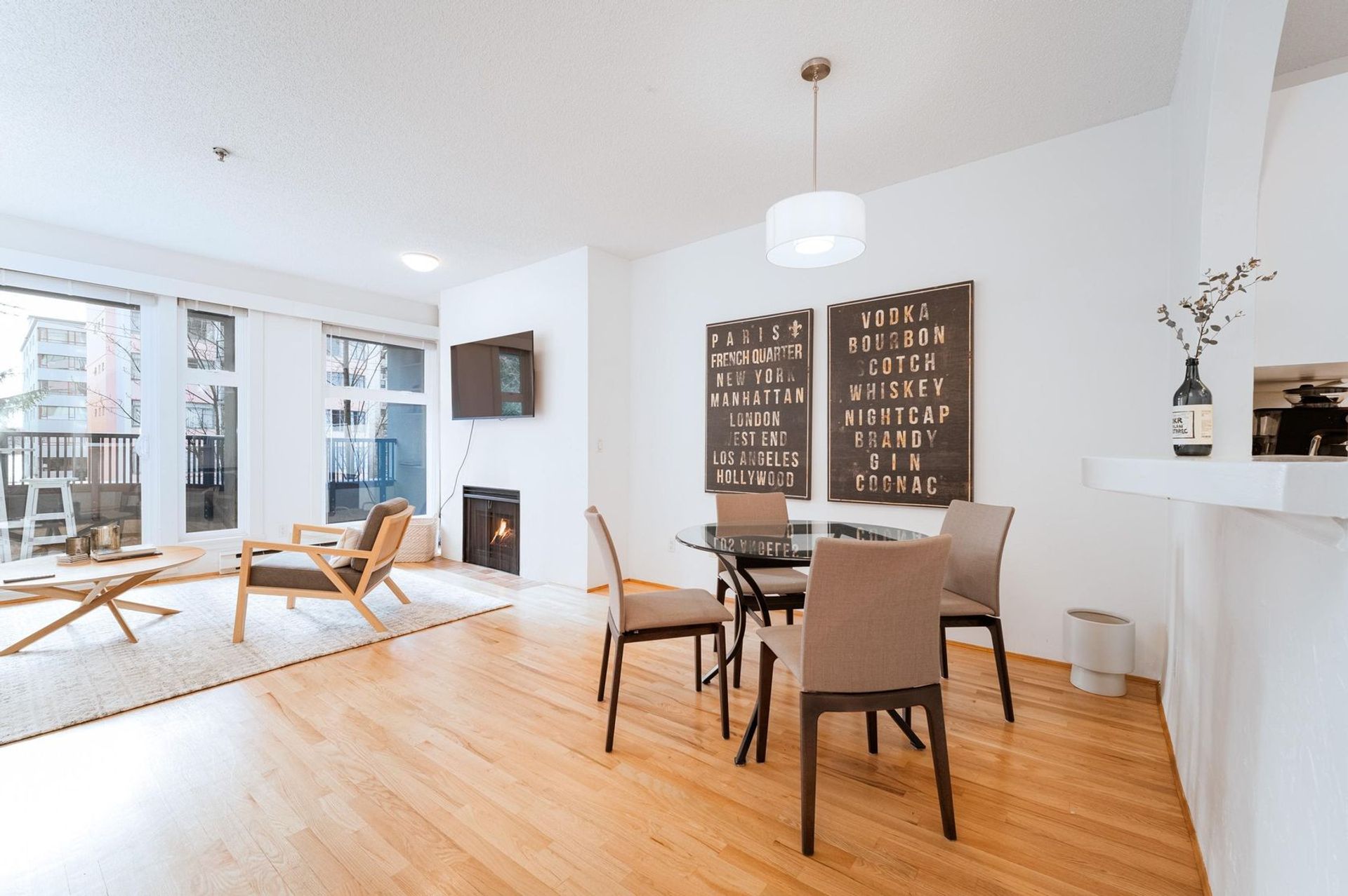 201 - 1924 Comox Street, West End VW, Vancouver West - 1924-comox-street-west-end-vw-vancouver-west-05 201 - 1924 Comox Street, West End VW, Vancouver West - 1924-comox-street-west-end-vw-vancouver-west-05