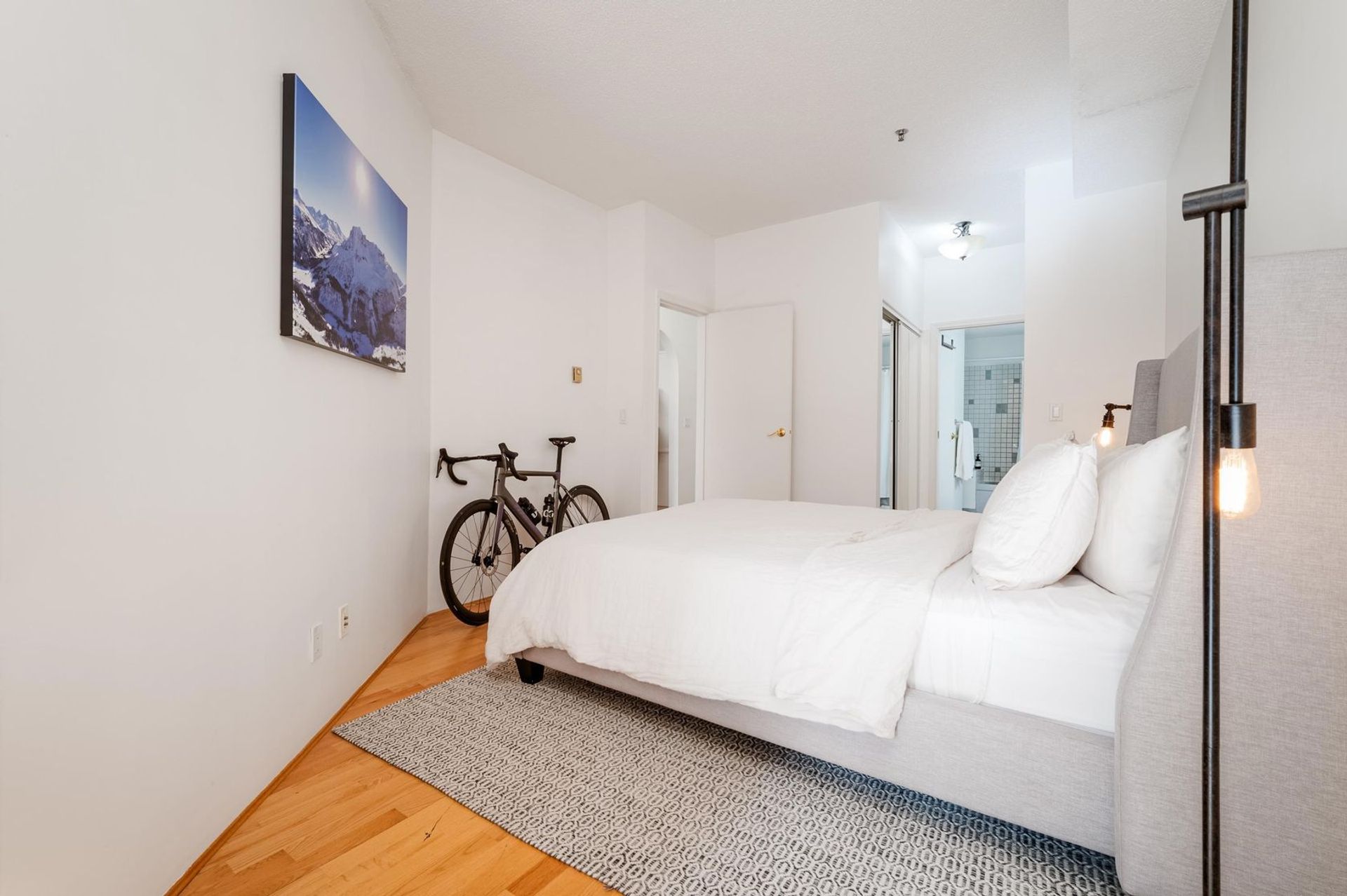 201 - 1924 Comox Street, West End VW, Vancouver West - 1924-comox-street-west-end-vw-vancouver-west-15 201 - 1924 Comox Street, West End VW, Vancouver West - 1924-comox-street-west-end-vw-vancouver-west-15