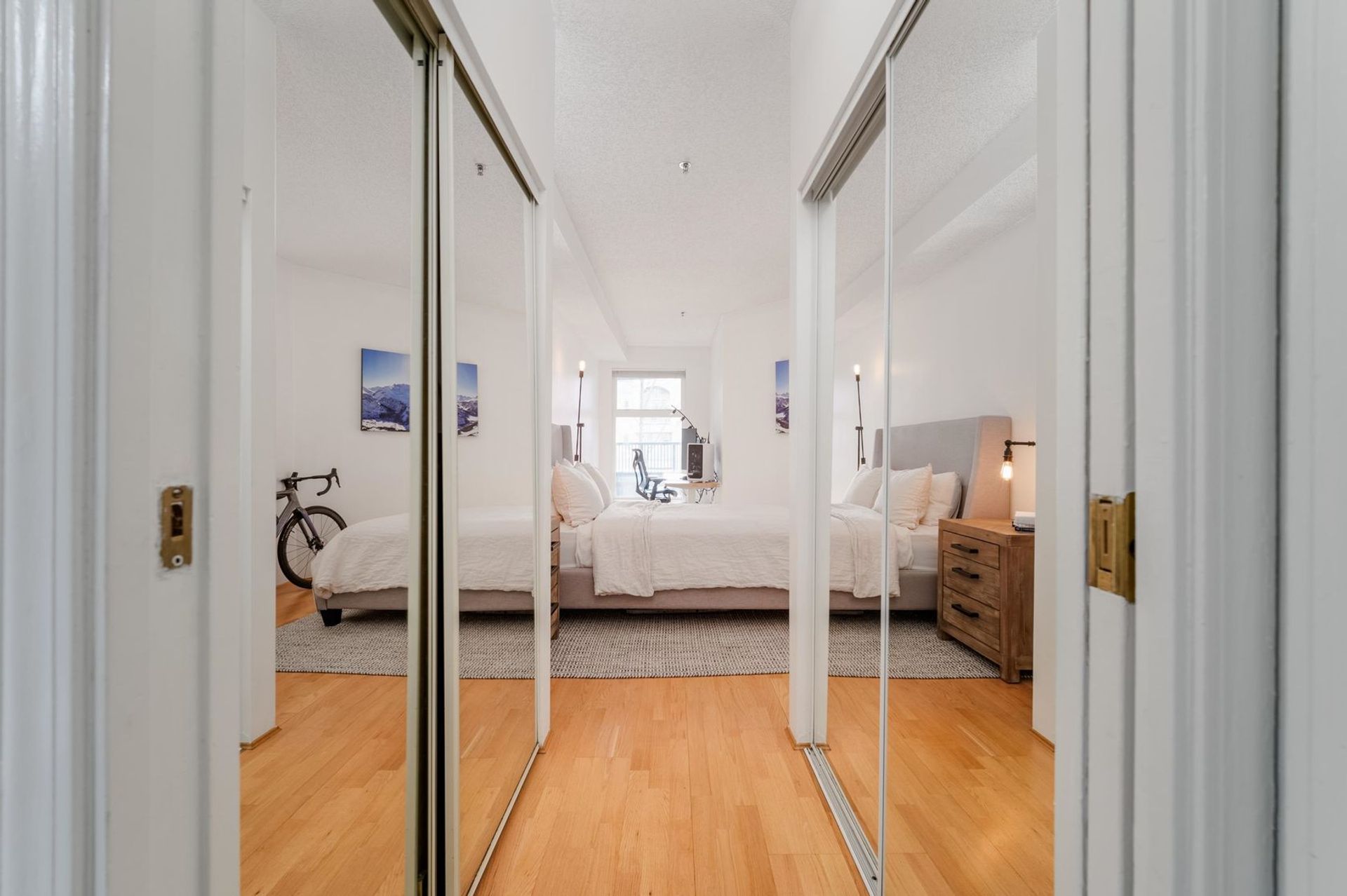 201 - 1924 Comox Street, West End VW, Vancouver West - 1924-comox-street-west-end-vw-vancouver-west-16 201 - 1924 Comox Street, West End VW, Vancouver West - 1924-comox-street-west-end-vw-vancouver-west-16