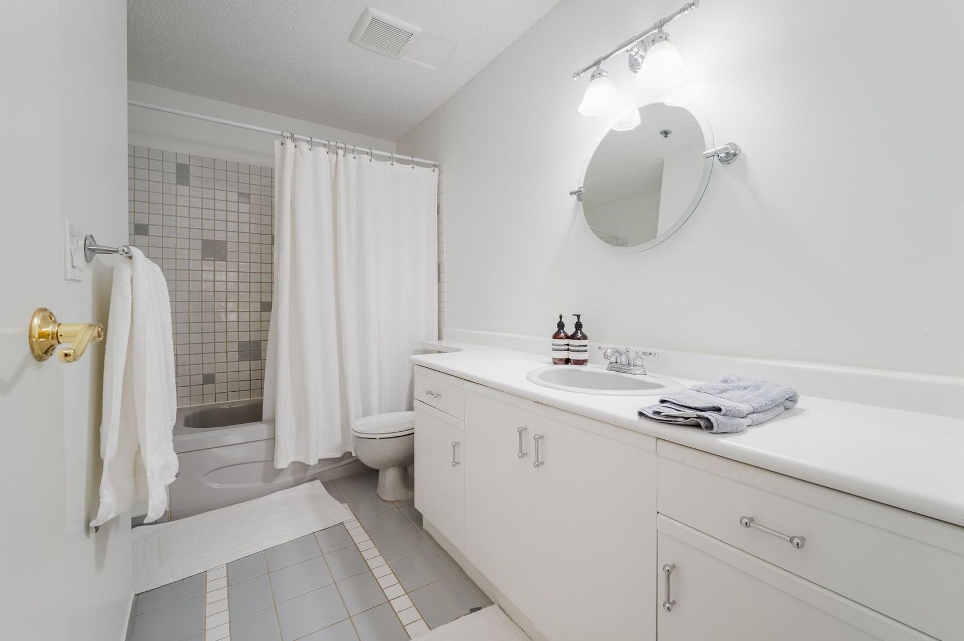 201 - 1924 Comox Street, West End VW, Vancouver West - 1924-comox-street-west-end-vw-vancouver-west-17