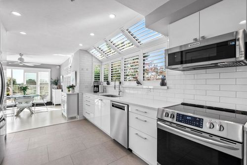 12 - 2150 Se Marine Drive, South Marine, Vancouver East - 2150-se-marine-drive-south-marine-vancouver-east-10 thumbnail 12 - 2150 Se Marine Drive, South Marine, Vancouver East - 2150-se-marine-drive-south-marine-vancouver-east-10