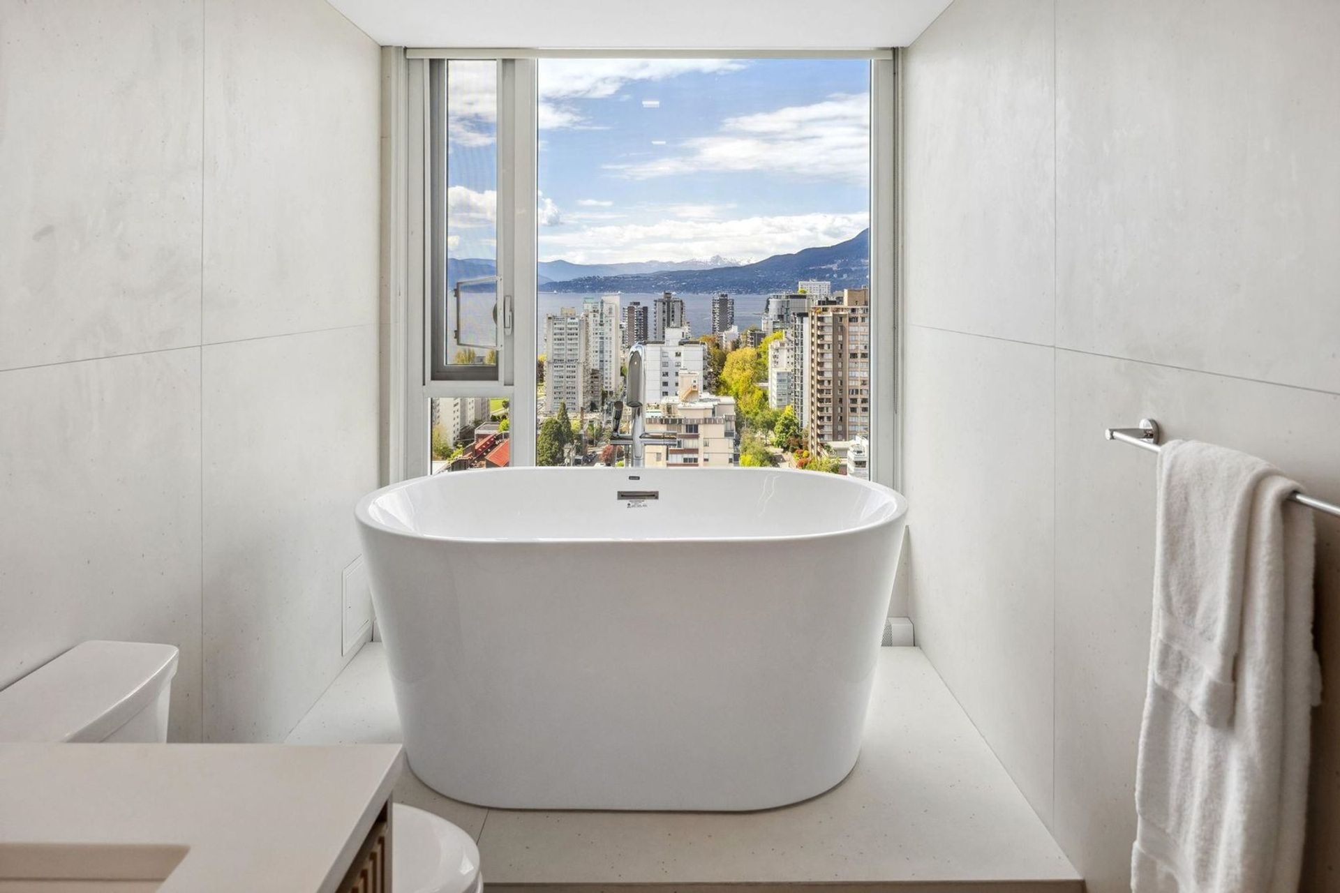 2303 - 1020 Harwood Street, West End VW, Vancouver West - 1020-harwood-street-west-end-vw-vancouver-west-18