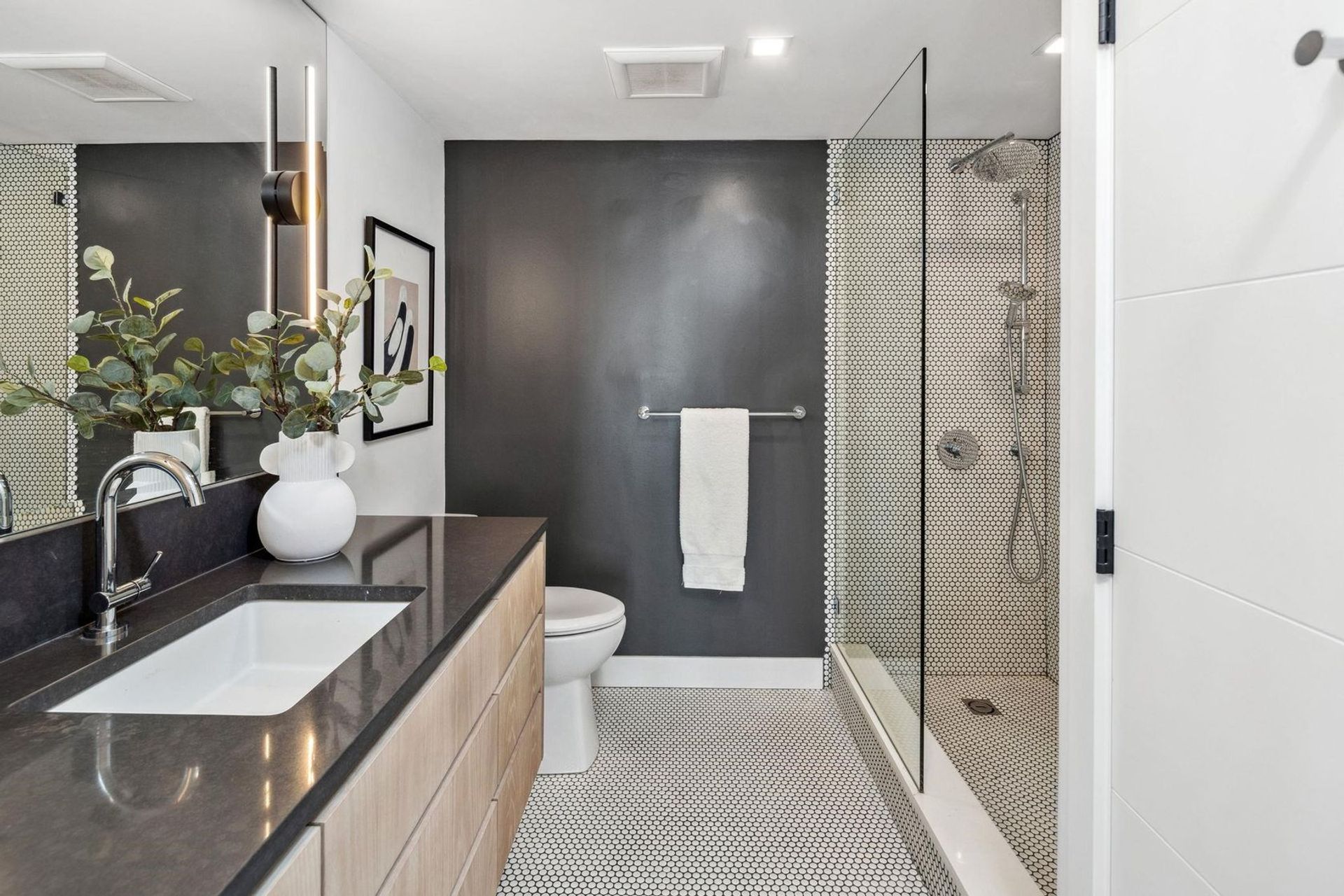 2303 - 1020 Harwood Street, West End VW, Vancouver West - 1020-harwood-street-west-end-vw-vancouver-west-24