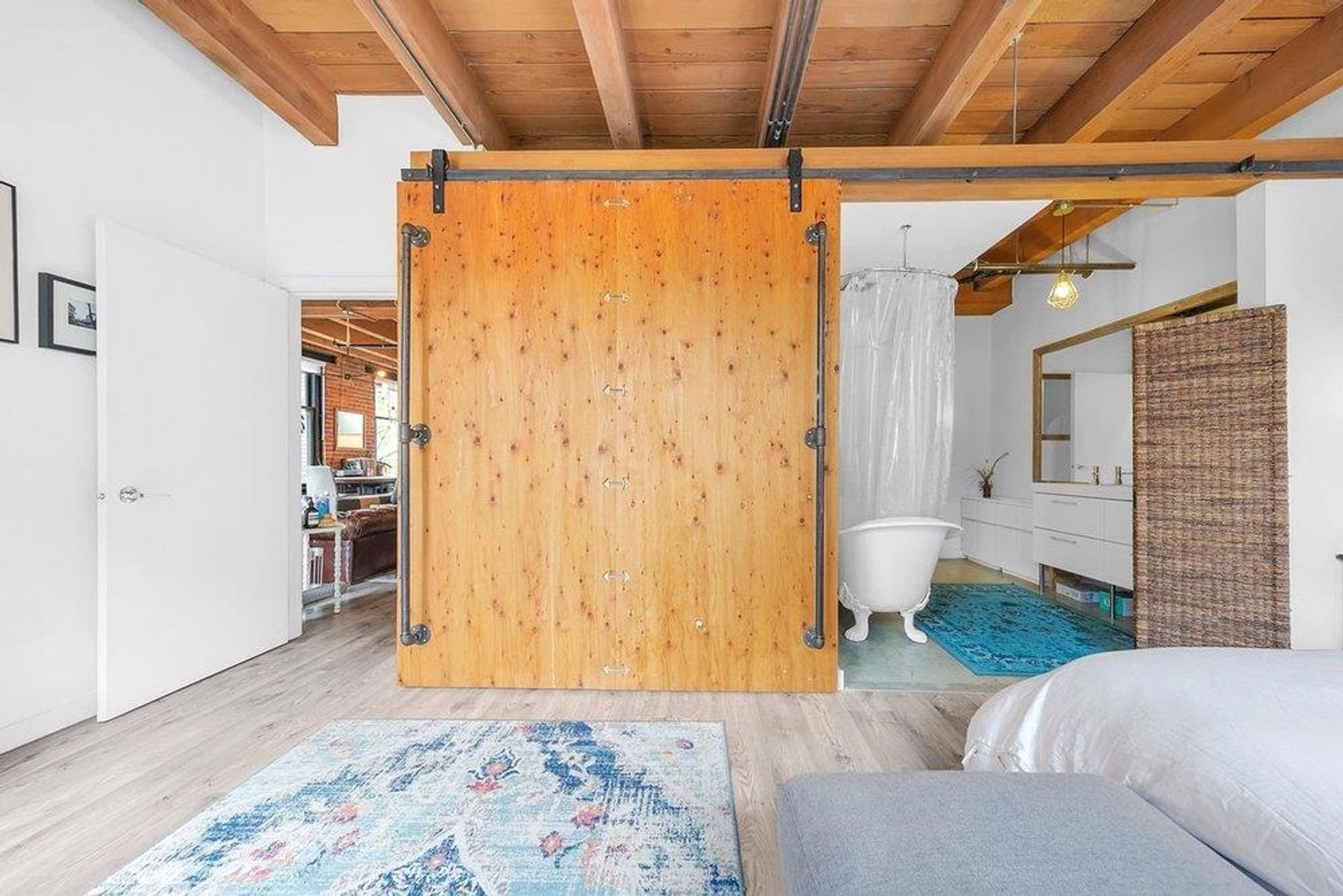 211 - 55 E Cordova Street, Downtown VE, Vancouver East - 55-e-cordova-street-downtown-ve-vancouver-east-27 211 - 55 E Cordova Street, Downtown VE, Vancouver East - 55-e-cordova-street-downtown-ve-vancouver-east-27