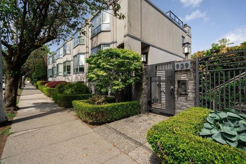 2 - 939 W 7th Avenue, Fairview VW, Vancouver West - 939-w-7th-avenue-fairview-vw-vancouver-west-35 thumbnail 2 - 939 W 7th Avenue, Fairview VW, Vancouver West - 939-w-7th-avenue-fairview-vw-vancouver-west-35
