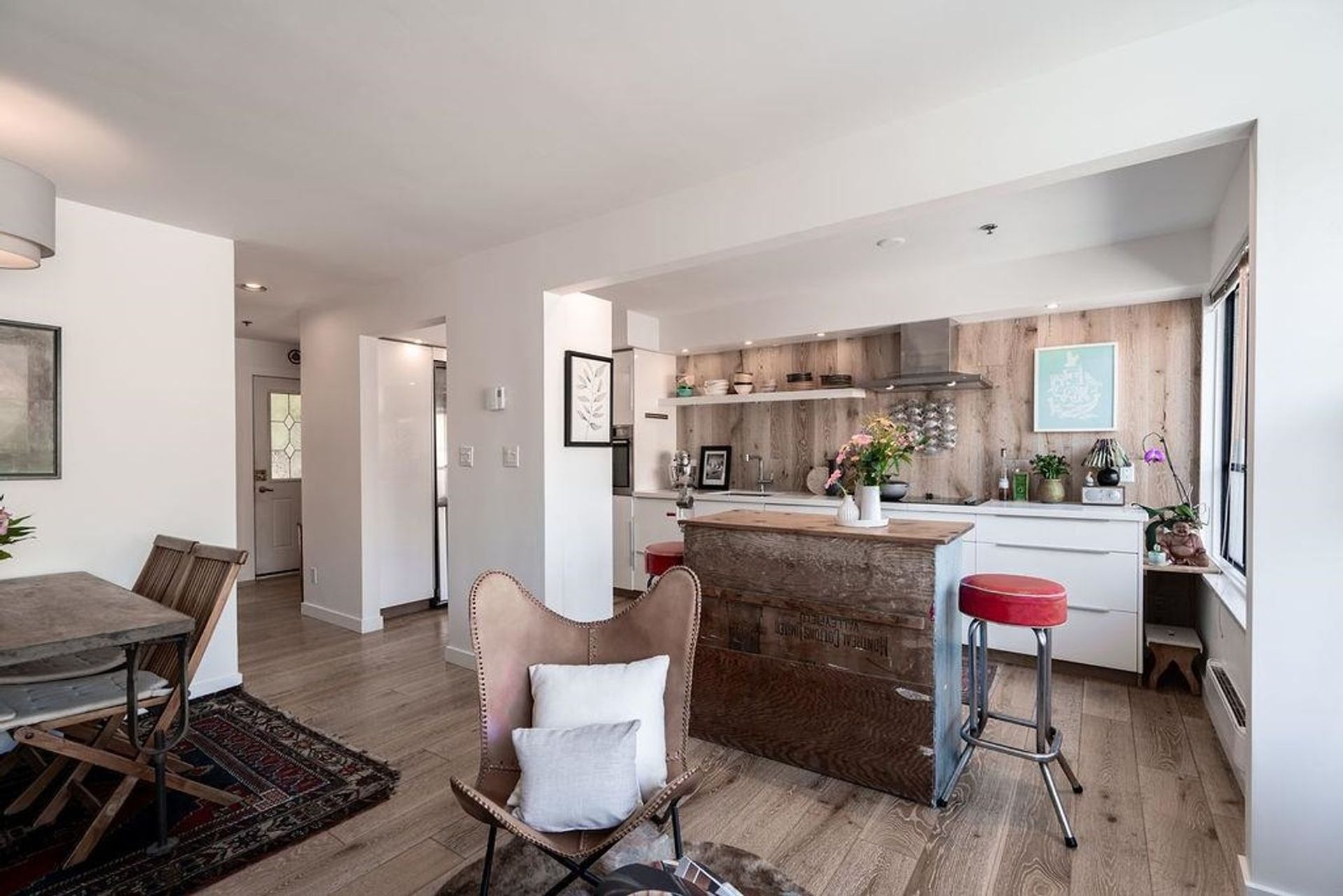 2 - 939 W 7th Avenue, Fairview VW, Vancouver West - 939-w-7th-avenue-fairview-vw-vancouver-west-05 2 - 939 W 7th Avenue, Fairview VW, Vancouver West - 939-w-7th-avenue-fairview-vw-vancouver-west-05