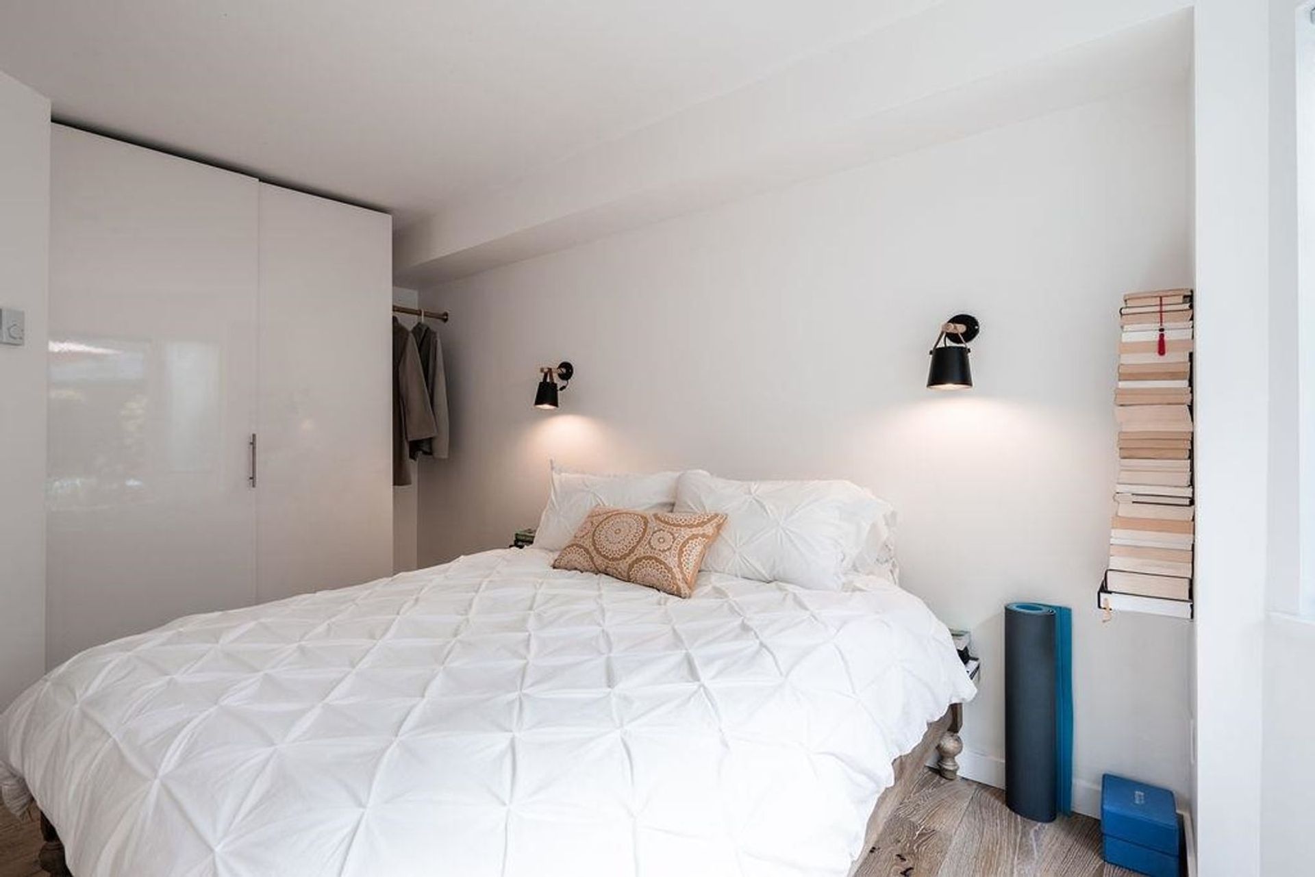 2 - 939 W 7th Avenue, Fairview VW, Vancouver West - 939-w-7th-avenue-fairview-vw-vancouver-west-20 2 - 939 W 7th Avenue, Fairview VW, Vancouver West - 939-w-7th-avenue-fairview-vw-vancouver-west-20