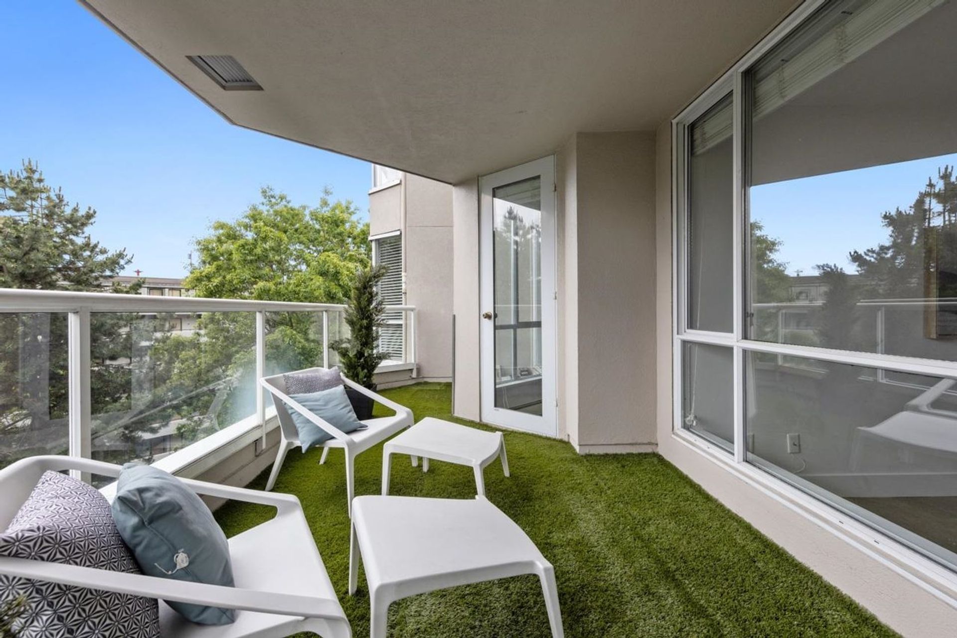 607 - 518 Moberly Road, False Creek, Vancouver West - 518-moberly-road-false-creek-vancouver-west-09 607 - 518 Moberly Road, False Creek, Vancouver West - 518-moberly-road-false-creek-vancouver-west-09