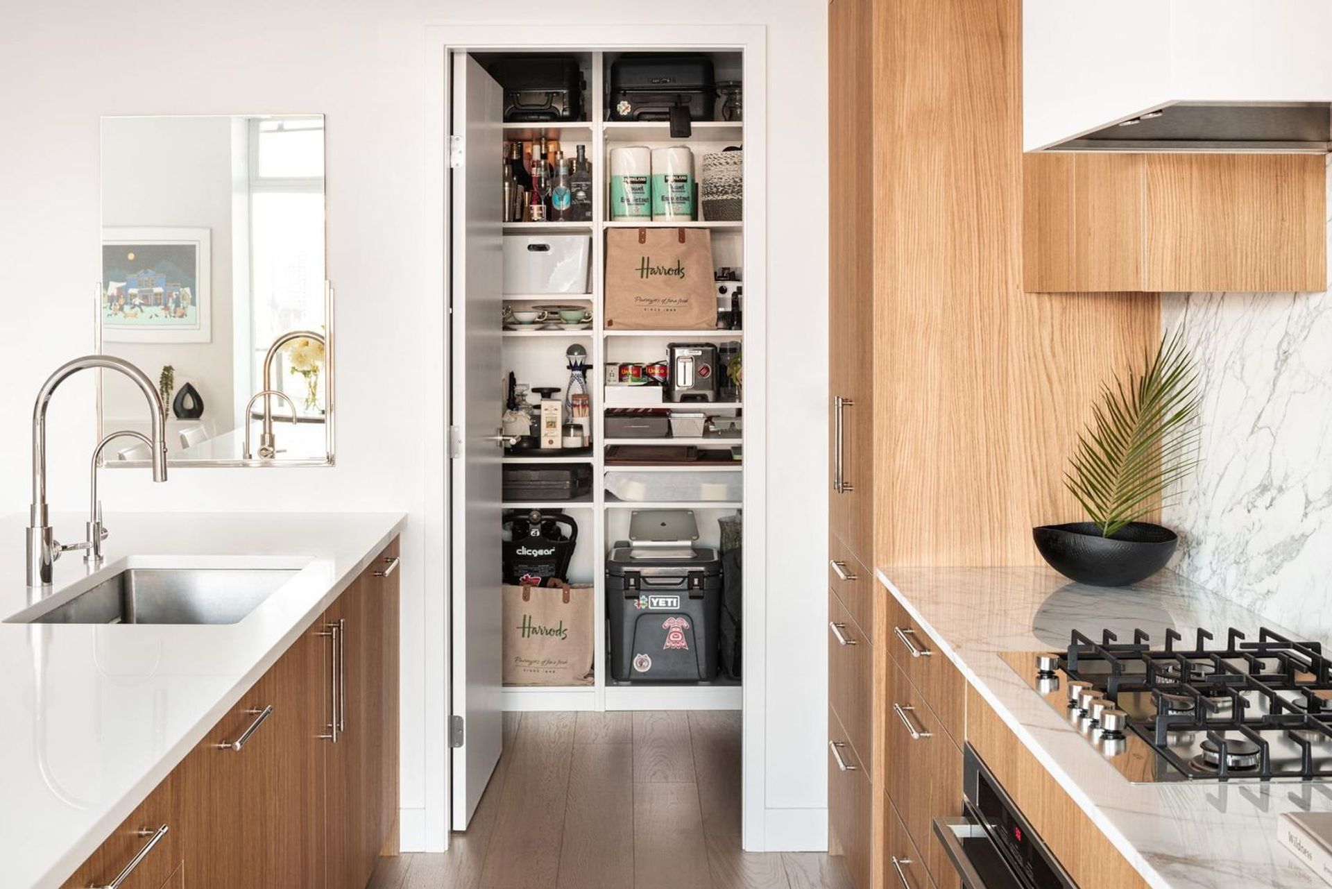 502 - 728 W 8th Avenue, Fairview VW, Vancouver West - 728-w-8th-avenue-fairview-vw-vancouver-west-07 502 - 728 W 8th Avenue, Fairview VW, Vancouver West - 728-w-8th-avenue-fairview-vw-vancouver-west-07